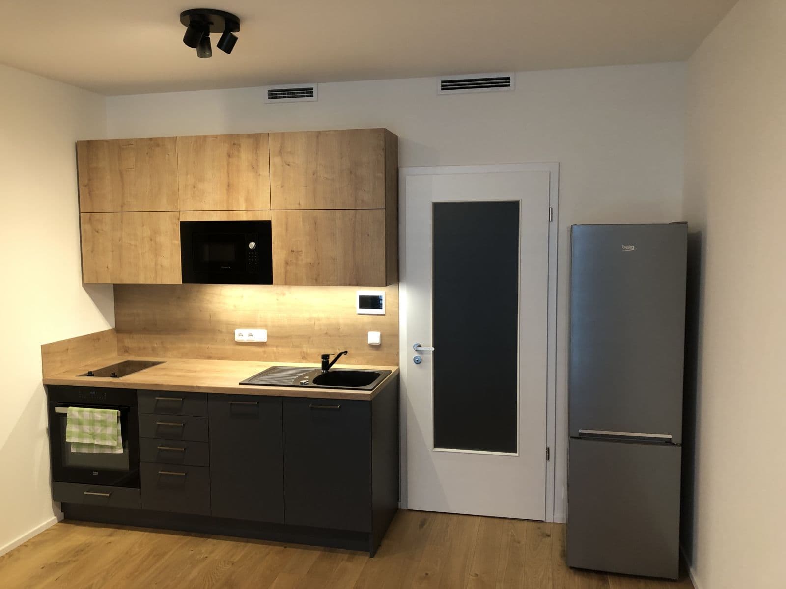 Studio flat to rent, 26 m², Ramonova, Prague, Prague Studio flat to rent, 26 m², Ramonova, Prague, Prague