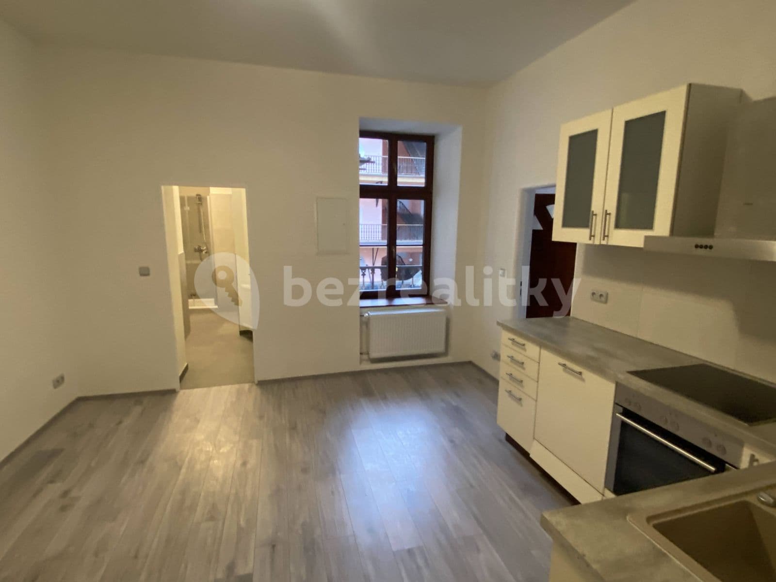 1 bedroom flat to rent, 46 m², Viktora Huga, Prague, Prague 1 bedroom flat to rent, 46 m², Viktora Huga, Prague, Prague