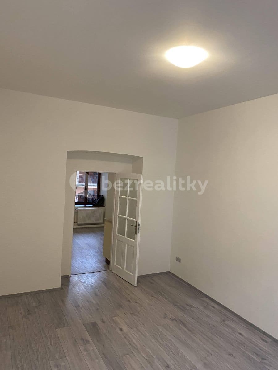 1 bedroom flat to rent, 46 m², Viktora Huga, Prague, Prague 1 bedroom flat to rent, 46 m², Viktora Huga, Prague, Prague