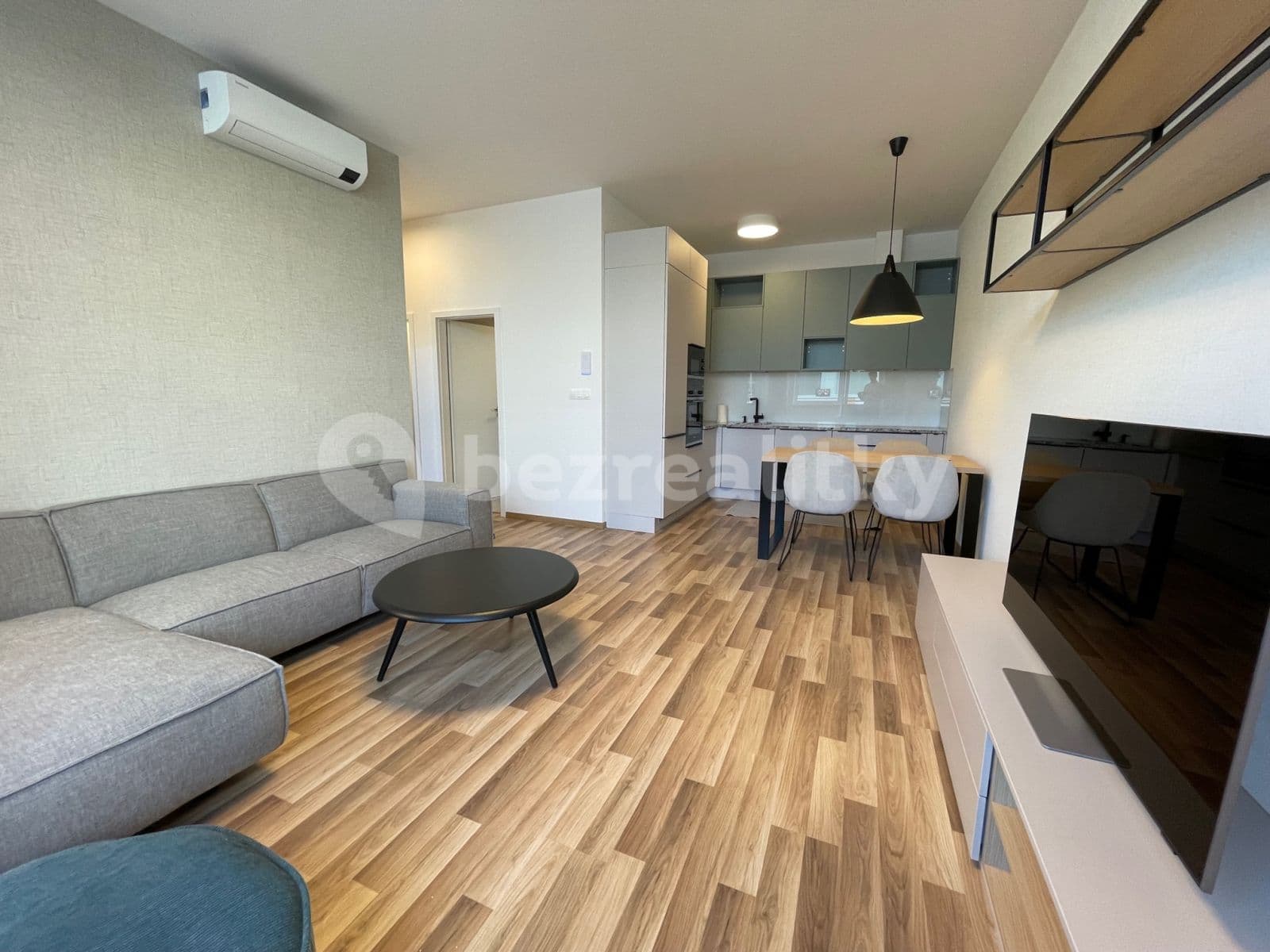 2 bedroom flat to rent, 52 m², Tomášikova, Ružinov, Bratislavský Region 2 bedroom flat to rent, 52 m², Tomášikova, Ružinov, Bratislavský Region