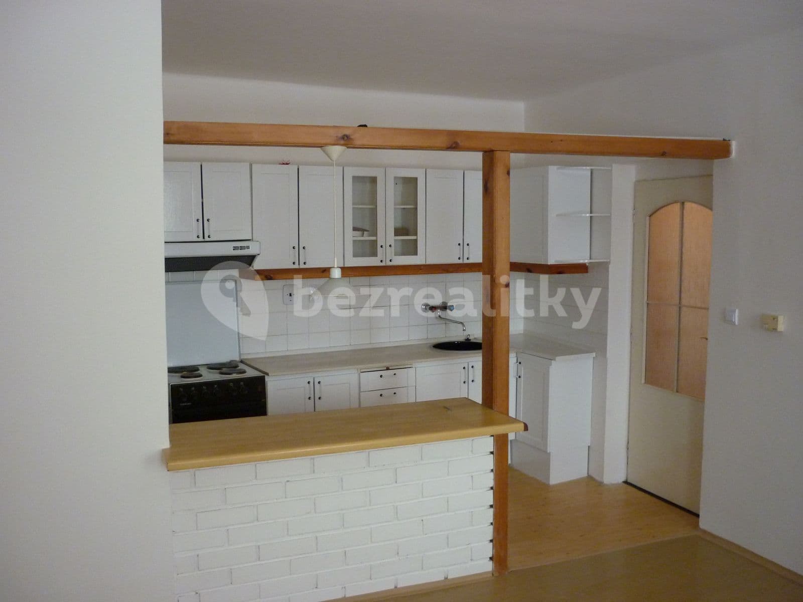 2 bedroom with open-plan kitchen flat to rent, 70 m², Mírové náměstí, Dobříš, Středočeský Region 2 bedroom with open-plan kitchen flat to rent, 70 m², Mírové náměstí, Dobříš, Středočeský Region