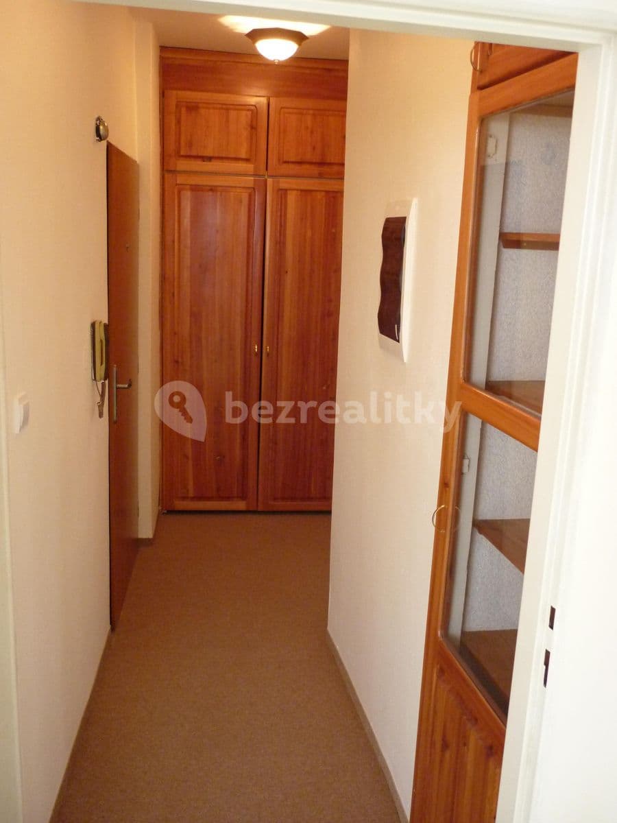 2 bedroom with open-plan kitchen flat to rent, 70 m², Mírové náměstí, Dobříš, Středočeský Region 2 bedroom with open-plan kitchen flat to rent, 70 m², Mírové náměstí, Dobříš, Středočeský Region