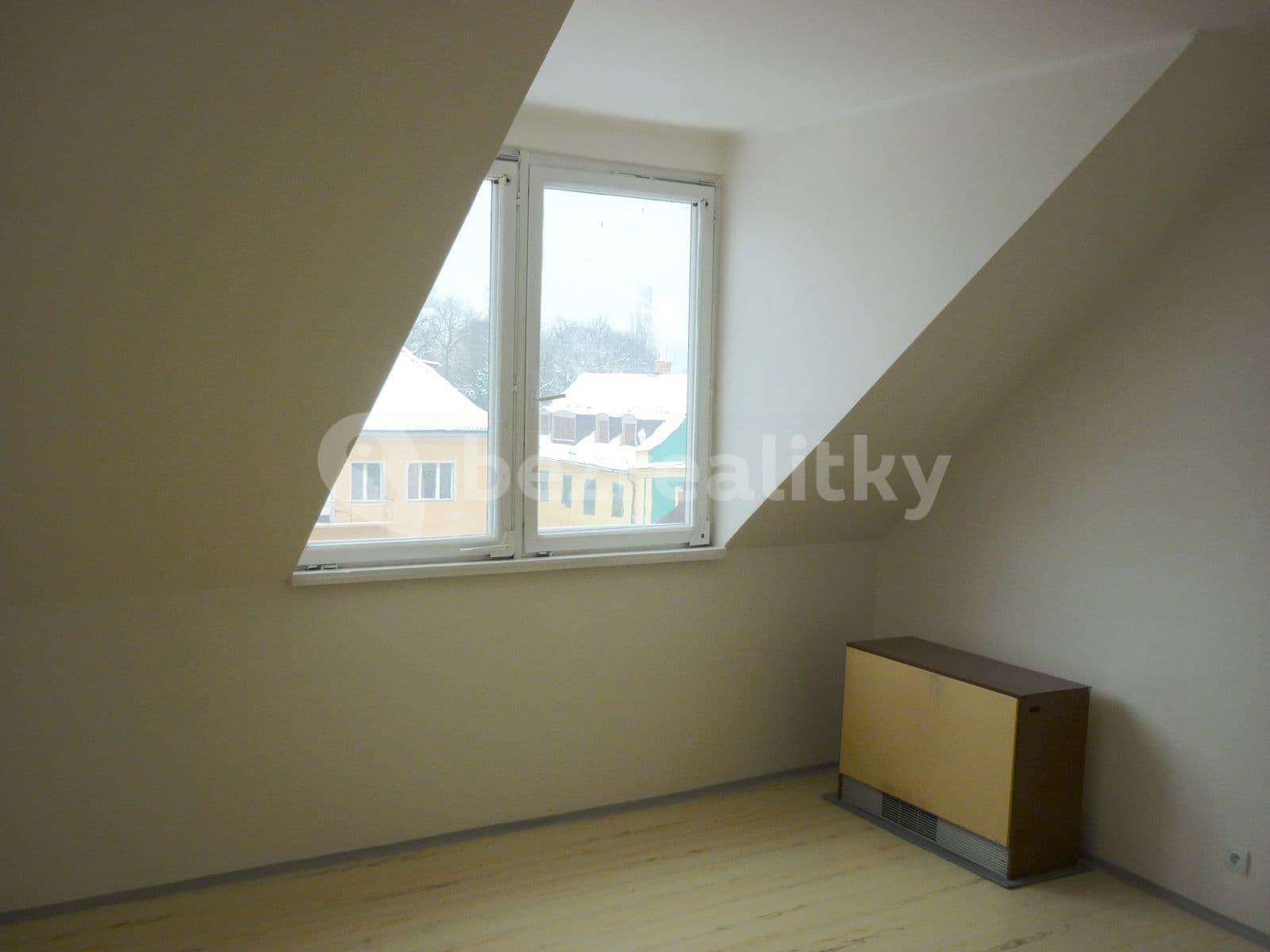 2 bedroom with open-plan kitchen flat to rent, 70 m², Mírové náměstí, Dobříš, Středočeský Region 2 bedroom with open-plan kitchen flat to rent, 70 m², Mírové náměstí, Dobříš, Středočeský Region