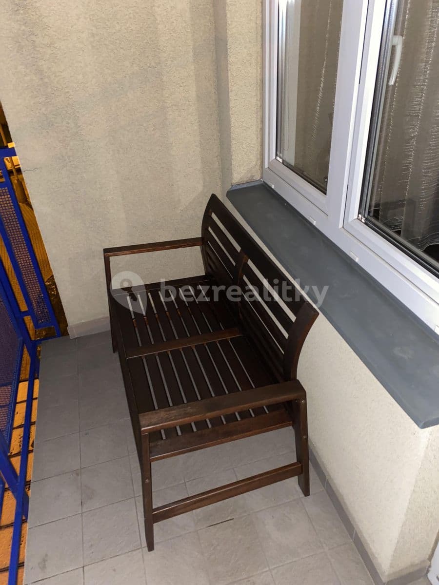 1 bedroom with open-plan kitchen flat to rent, 60 m², Kovanecká, Prague, Prague 1 bedroom with open-plan kitchen flat to rent, 60 m², Kovanecká, Prague, Prague