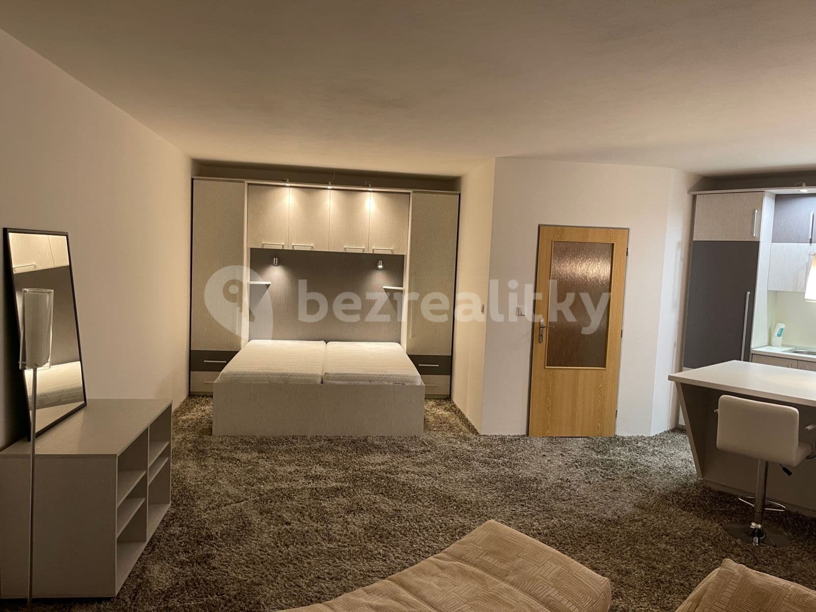 Studio flat to rent, 51 m², Novovysočanská, Prague, Prague Studio flat to rent, 51 m², Novovysočanská, Prague, Prague