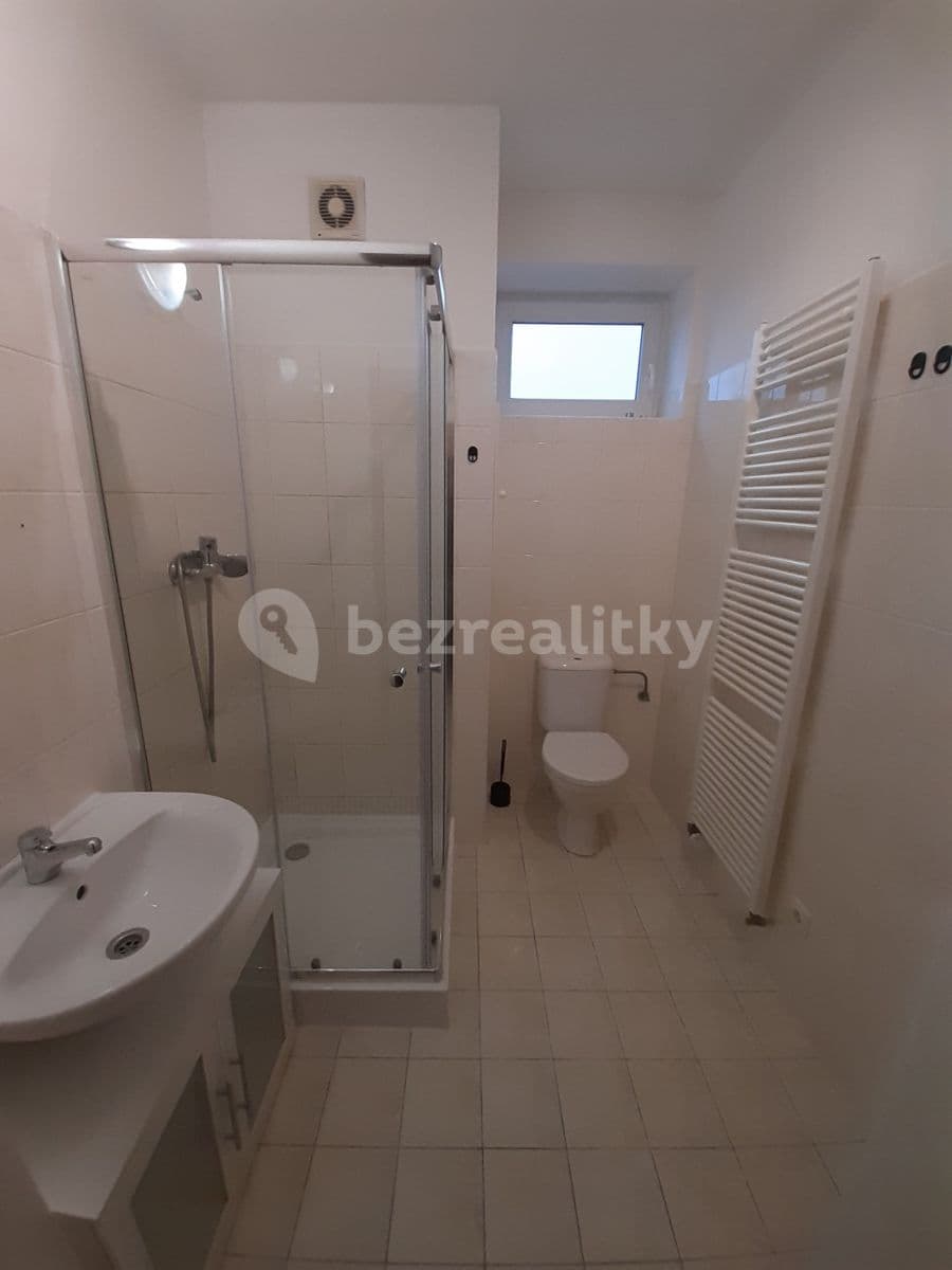 Studio flat to rent, 37 m², Felklova, Roztoky, Středočeský Region Studio flat to rent, 37 m², Felklova, Roztoky, Středočeský Region