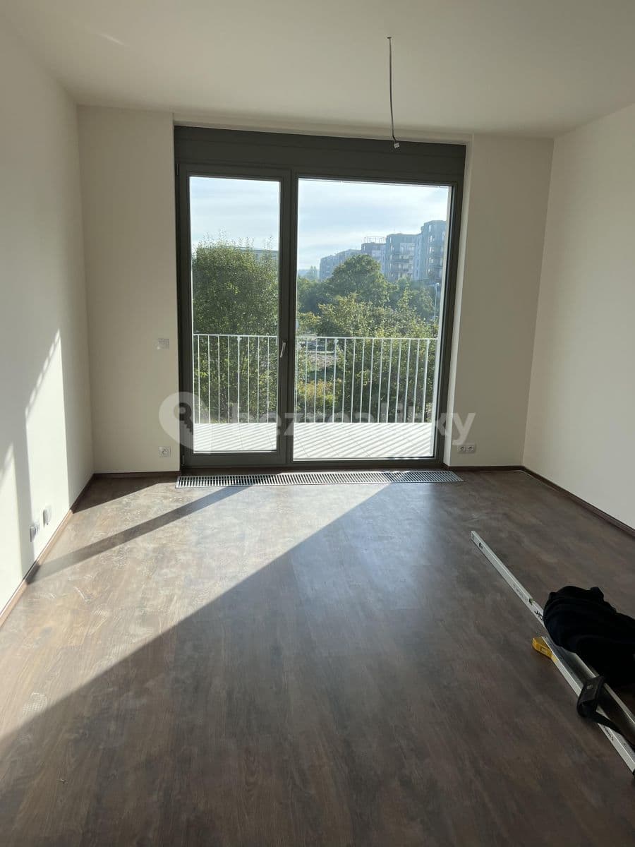 1 bedroom with open-plan kitchen flat to rent, 61 m², Ivana Hlinky, Prague, Prague 1 bedroom with open-plan kitchen flat to rent, 61 m², Ivana Hlinky, Prague, Prague