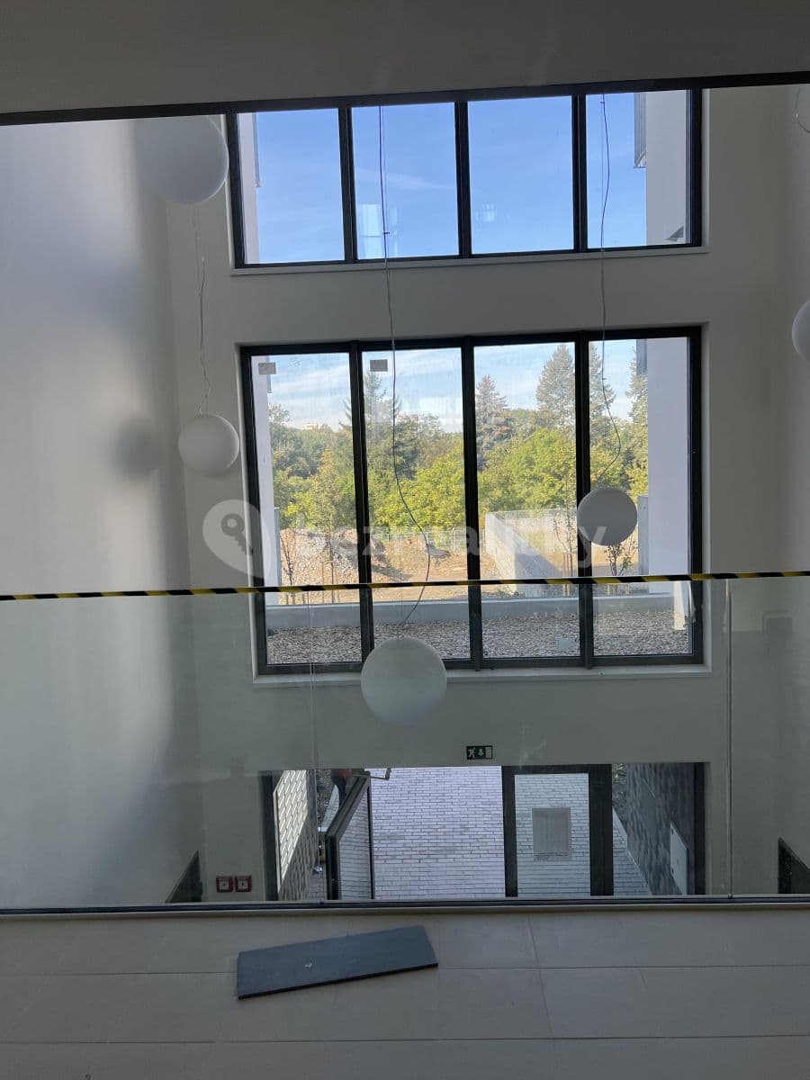 1 bedroom with open-plan kitchen flat to rent, 61 m², Ivana Hlinky, Prague, Prague 1 bedroom with open-plan kitchen flat to rent, 61 m², Ivana Hlinky, Prague, Prague