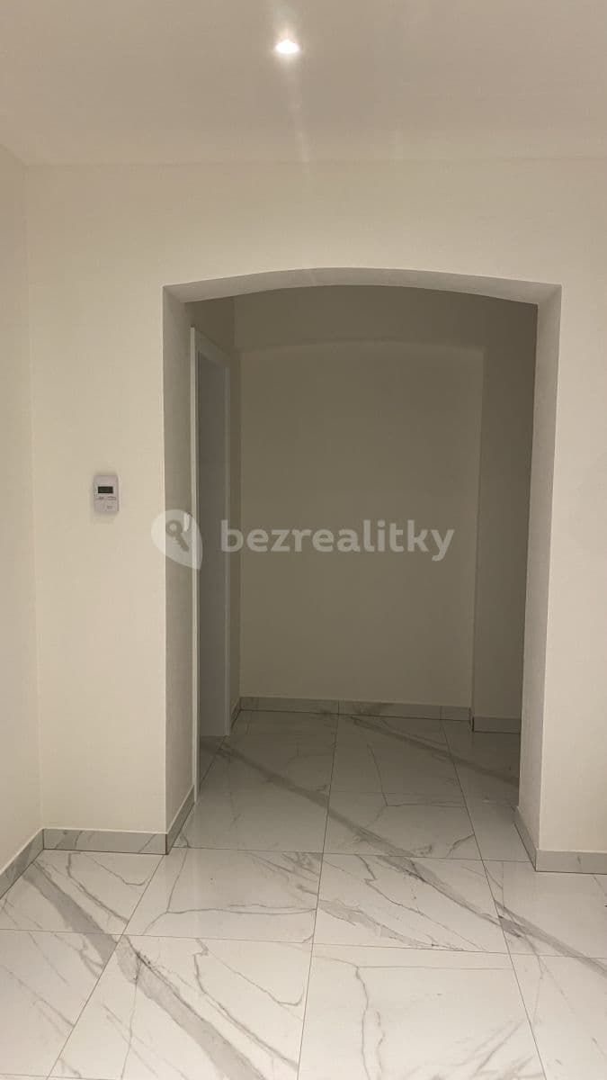 2 bedroom flat to rent, 40 m², Beroun, Středočeský Region