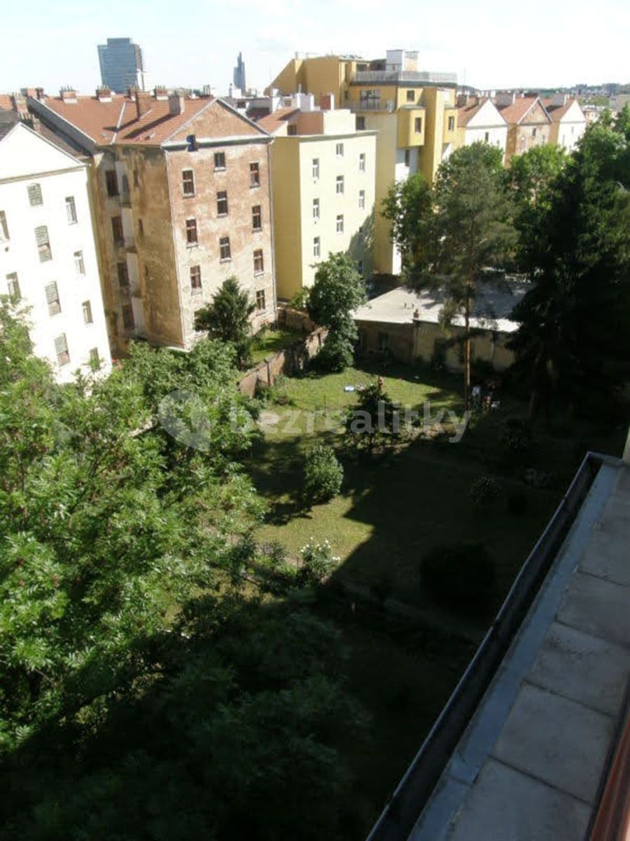 1 bedroom with open-plan kitchen flat to rent, 42 m², Leitnerova, Brno, Jihomoravský Region 1 bedroom with open-plan kitchen flat to rent, 42 m², Leitnerova, Brno, Jihomoravský Region