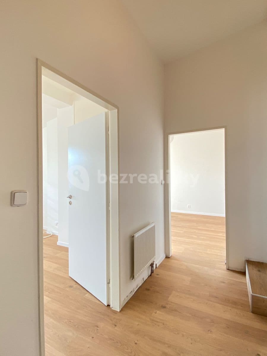 1 bedroom with open-plan kitchen flat to rent, 42 m², Leitnerova, Brno, Jihomoravský Region 1 bedroom with open-plan kitchen flat to rent, 42 m², Leitnerova, Brno, Jihomoravský Region