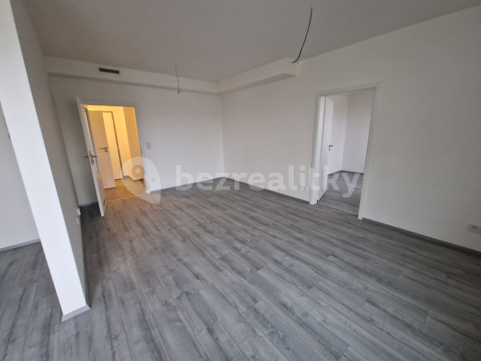 1 bedroom with open-plan kitchen flat to rent, 54 m², Františka Diviše, Prague, Prague 1 bedroom with open-plan kitchen flat to rent, 54 m², Františka Diviše, Prague, Prague