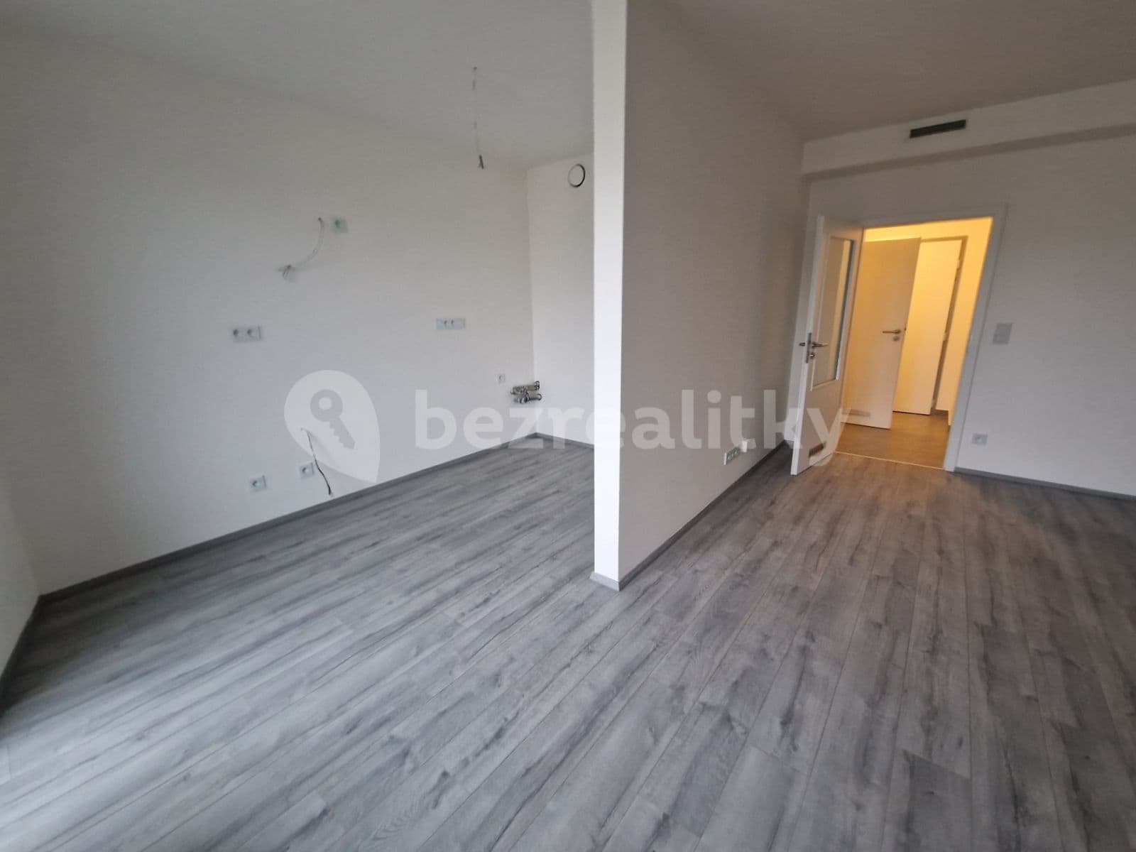 1 bedroom with open-plan kitchen flat to rent, 54 m², Františka Diviše, Prague, Prague 1 bedroom with open-plan kitchen flat to rent, 54 m², Františka Diviše, Prague, Prague