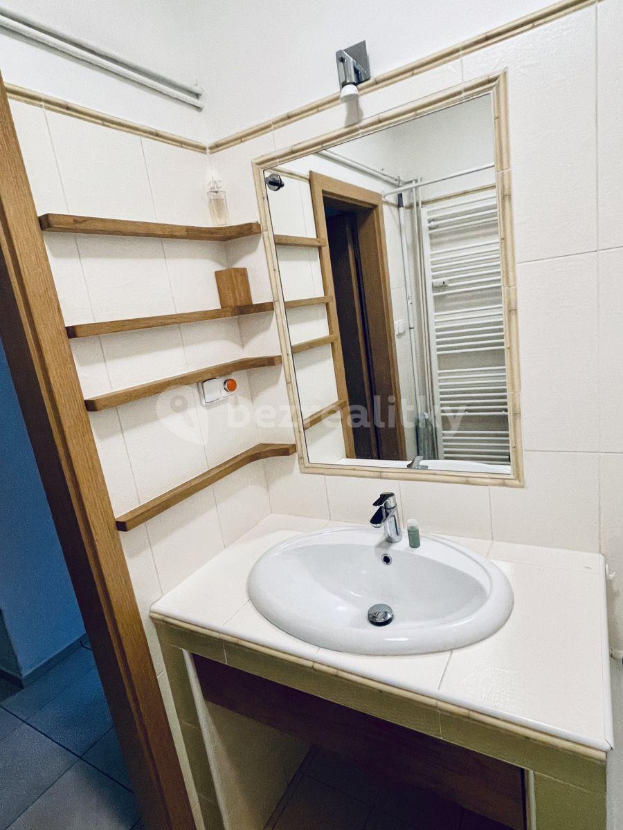 2 bedroom flat for sale, 68 m², Prague, Prague
