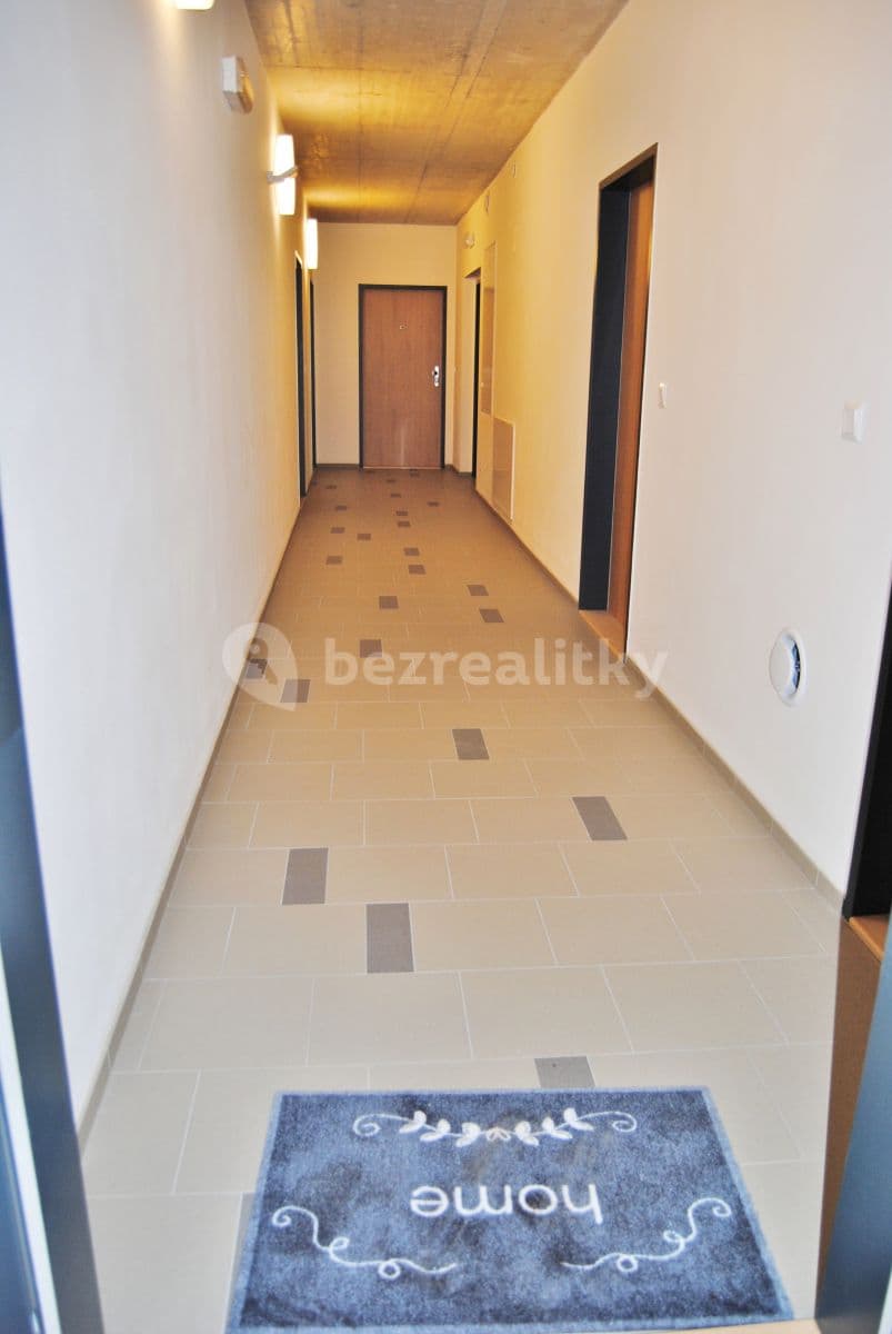 2 bedroom with open-plan kitchen flat to rent, 70 m², V Hliníkách, Chrudim, Pardubický Region 2 bedroom with open-plan kitchen flat to rent, 70 m², V Hliníkách, Chrudim, Pardubický Region
