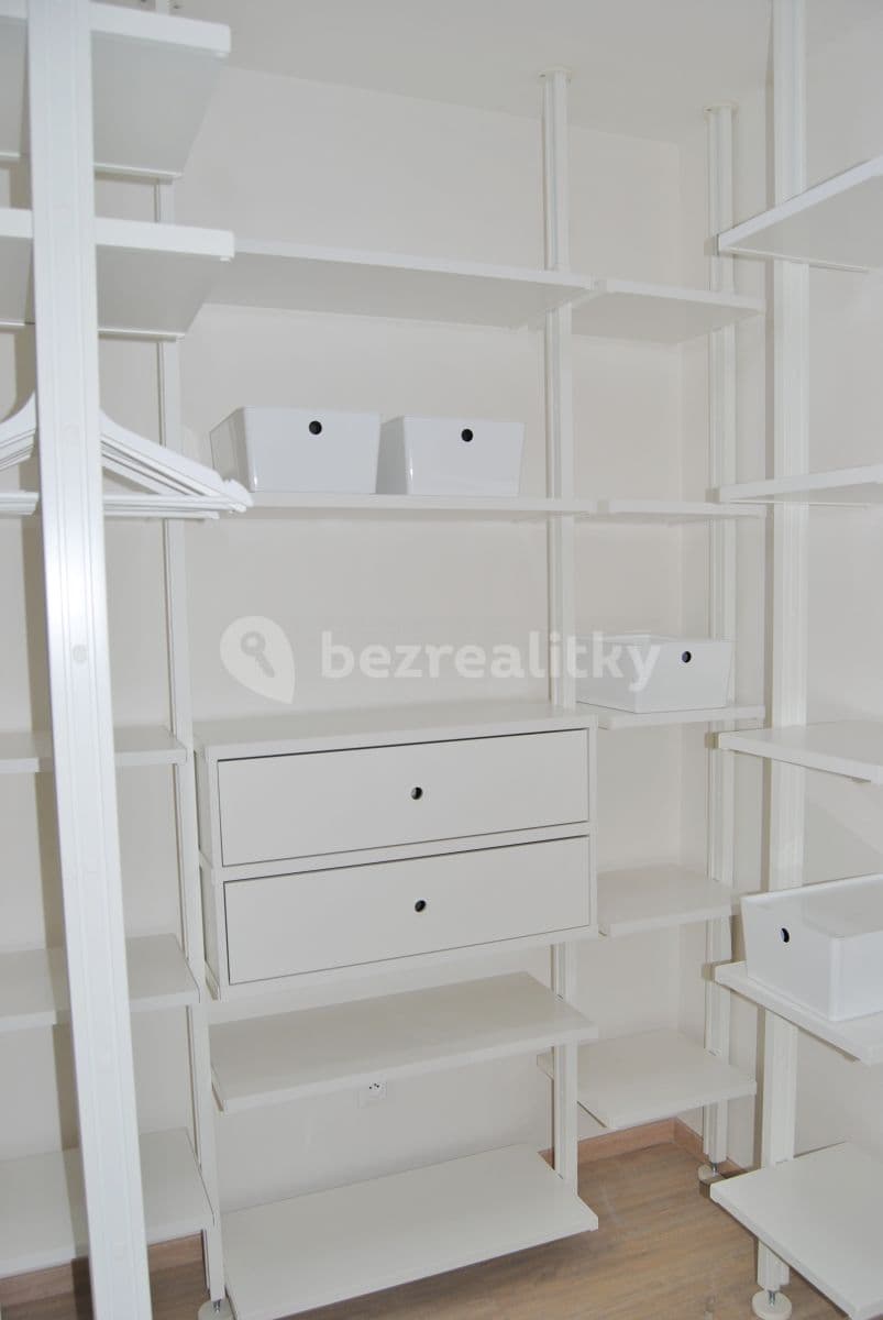 2 bedroom with open-plan kitchen flat to rent, 70 m², V Hliníkách, Chrudim, Pardubický Region 2 bedroom with open-plan kitchen flat to rent, 70 m², V Hliníkách, Chrudim, Pardubický Region