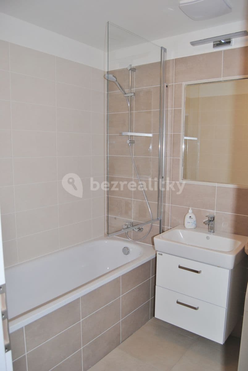 2 bedroom with open-plan kitchen flat to rent, 70 m², V Hliníkách, Chrudim, Pardubický Region 2 bedroom with open-plan kitchen flat to rent, 70 m², V Hliníkách, Chrudim, Pardubický Region