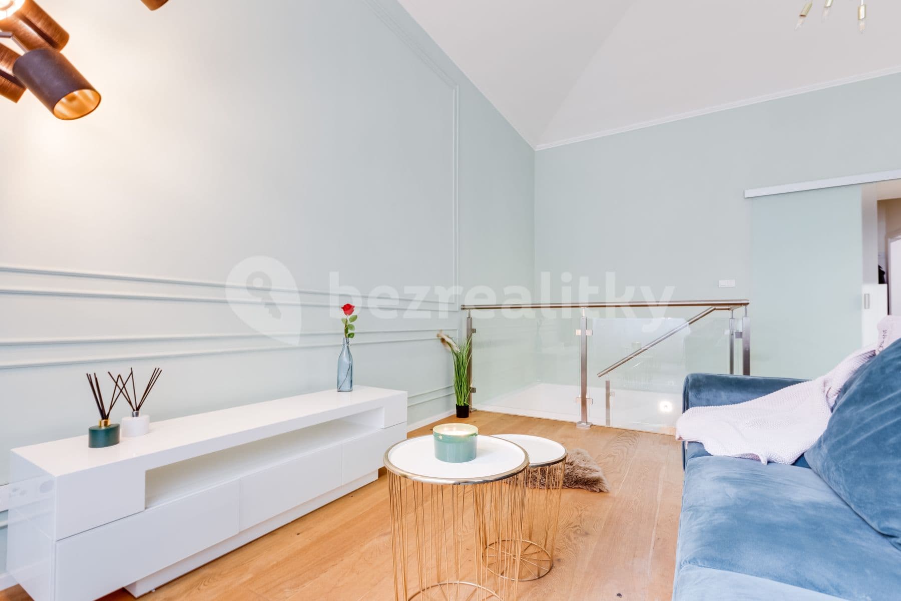 2 bedroom with open-plan kitchen flat to rent, 86 m², Peckova, Prague, Prague 2 bedroom with open-plan kitchen flat to rent, 86 m², Peckova, Prague, Prague