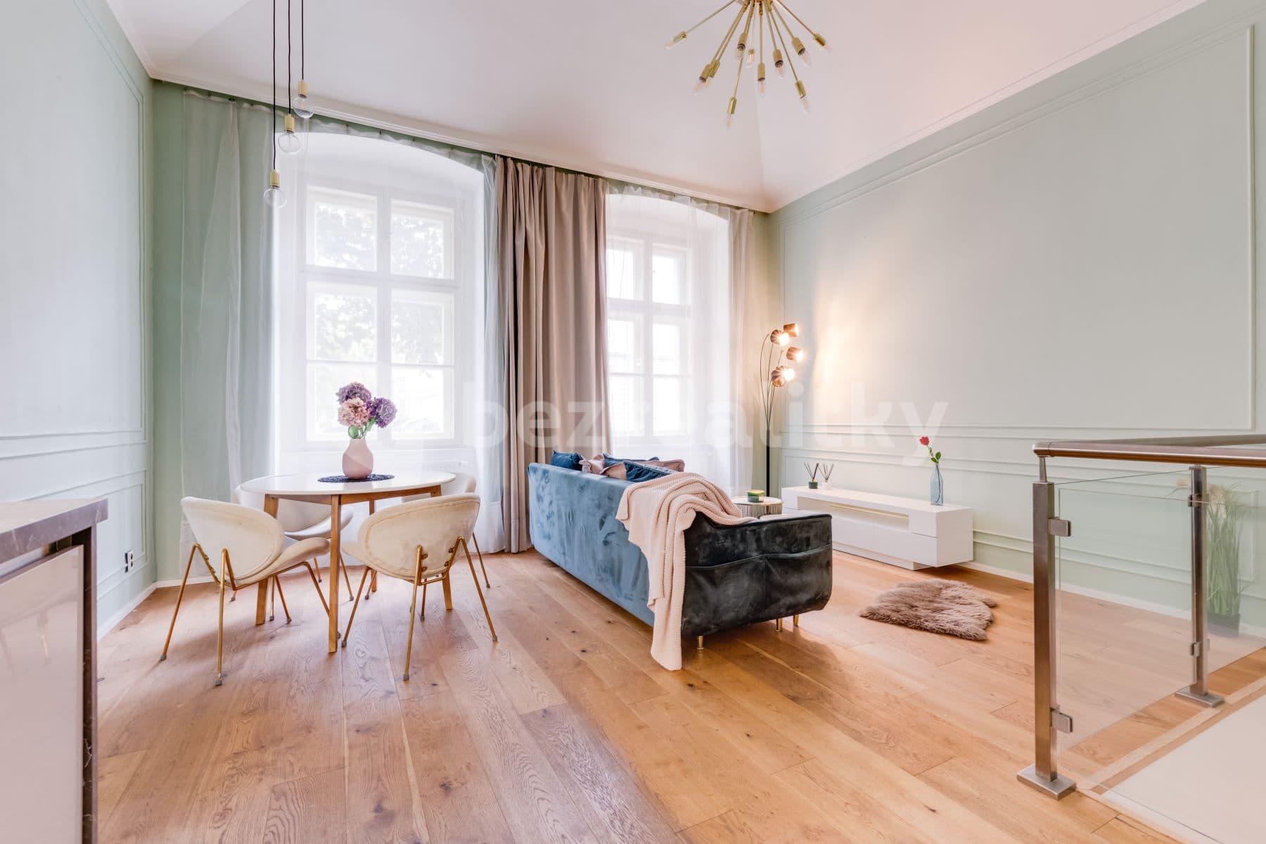 2 bedroom with open-plan kitchen flat to rent, 86 m², Peckova, Prague, Prague 2 bedroom with open-plan kitchen flat to rent, 86 m², Peckova, Prague, Prague