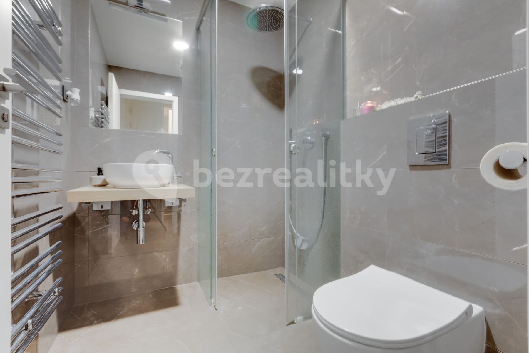 2 bedroom with open-plan kitchen flat to rent, 86 m², Peckova, Prague, Prague 2 bedroom with open-plan kitchen flat to rent, 86 m², Peckova, Prague, Prague