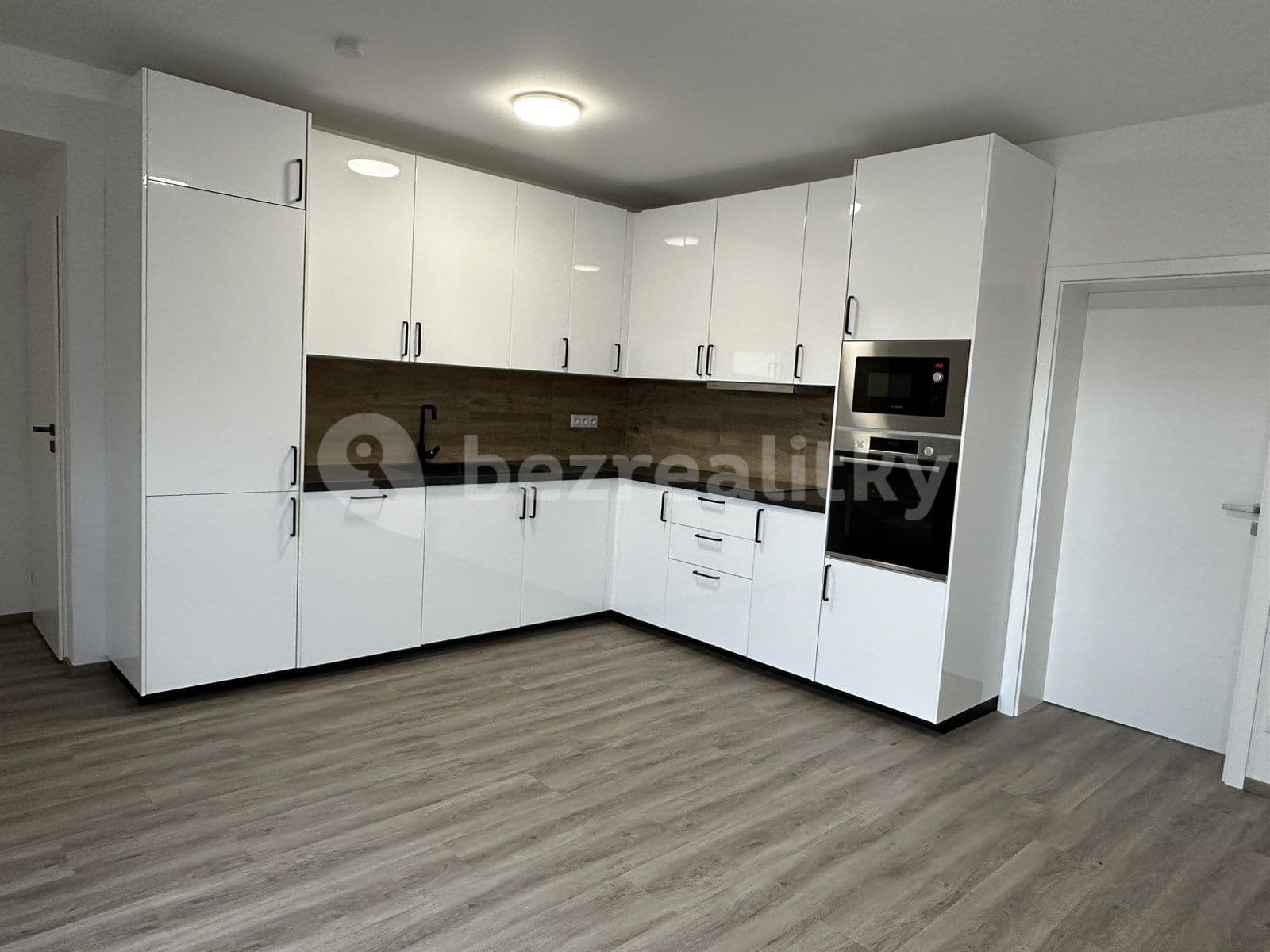 1 bedroom with open-plan kitchen flat to rent, 73 m², Havránkova, Brno, Jihomoravský Region 1 bedroom with open-plan kitchen flat to rent, 73 m², Havránkova, Brno, Jihomoravský Region