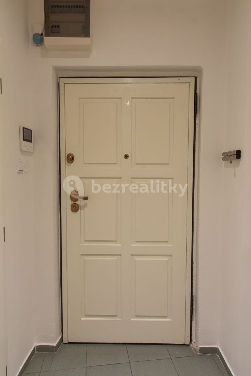 3 bedroom flat to rent, 78 m², Velehradská, Prague, Prague 3 bedroom flat to rent, 78 m², Velehradská, Prague, Prague