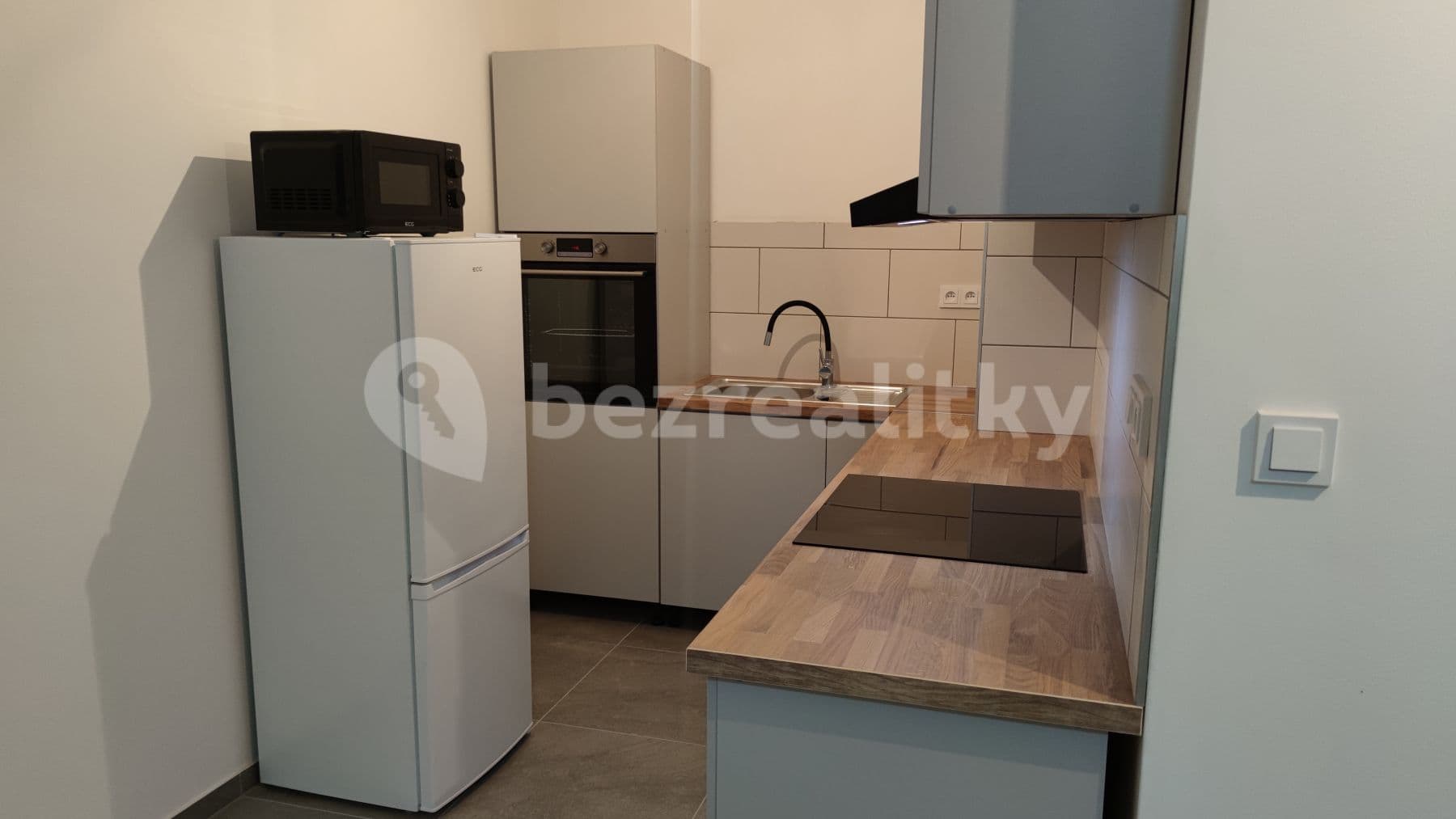 1 bedroom with open-plan kitchen flat to rent, 58 m², Generála Sedláčka, Brandýs nad Labem-Stará Boleslav, Středočeský Region 1 bedroom with open-plan kitchen flat to rent, 58 m², Generála Sedláčka, Brandýs nad Labem-Stará Boleslav, Středočeský Region