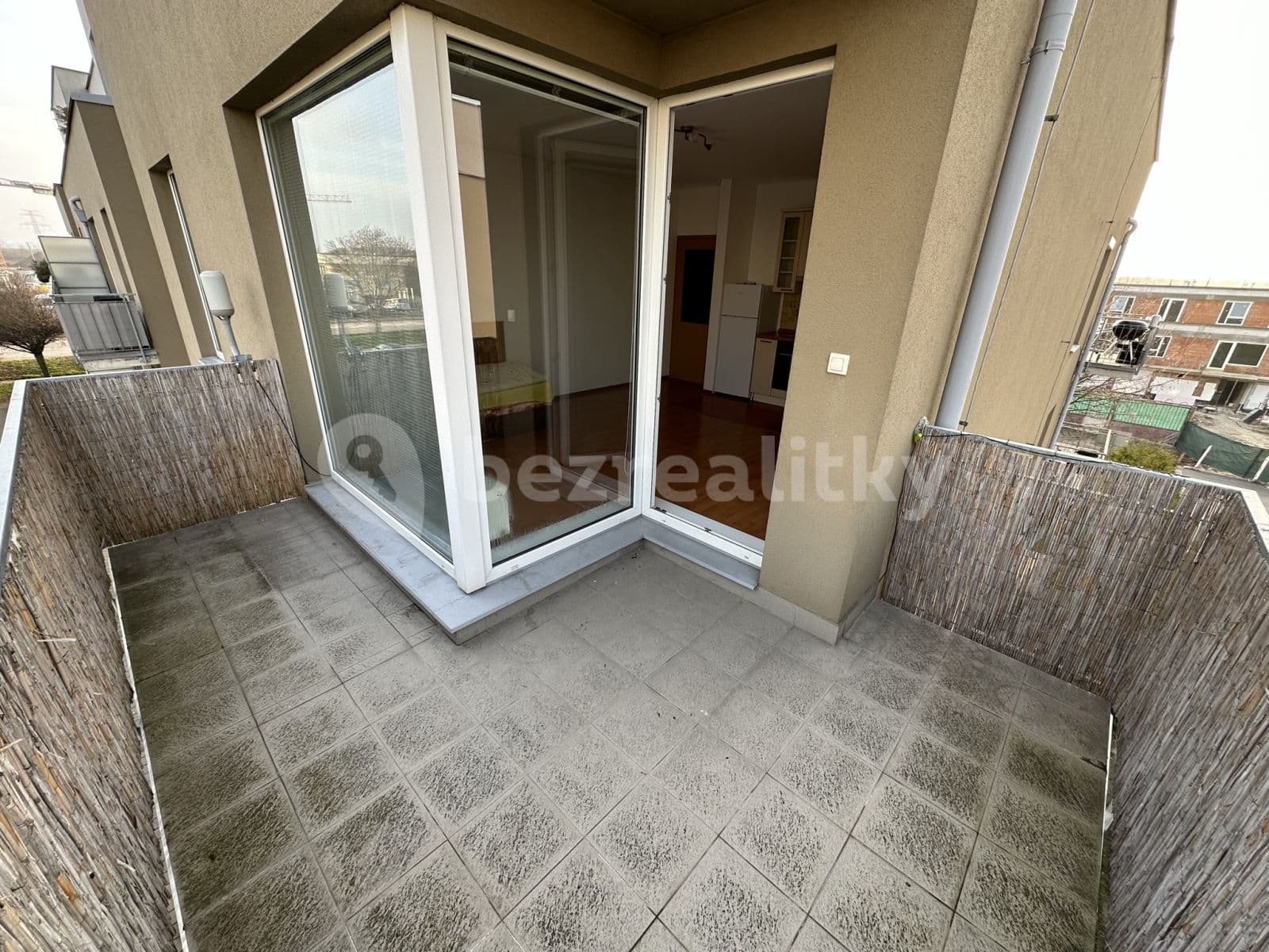 1 bedroom with open-plan kitchen flat to rent, 56 m², Za Dvorem, Brandýs nad Labem-Stará Boleslav, Středočeský Region 1 bedroom with open-plan kitchen flat to rent, 56 m², Za Dvorem, Brandýs nad Labem-Stará Boleslav, Středočeský Region