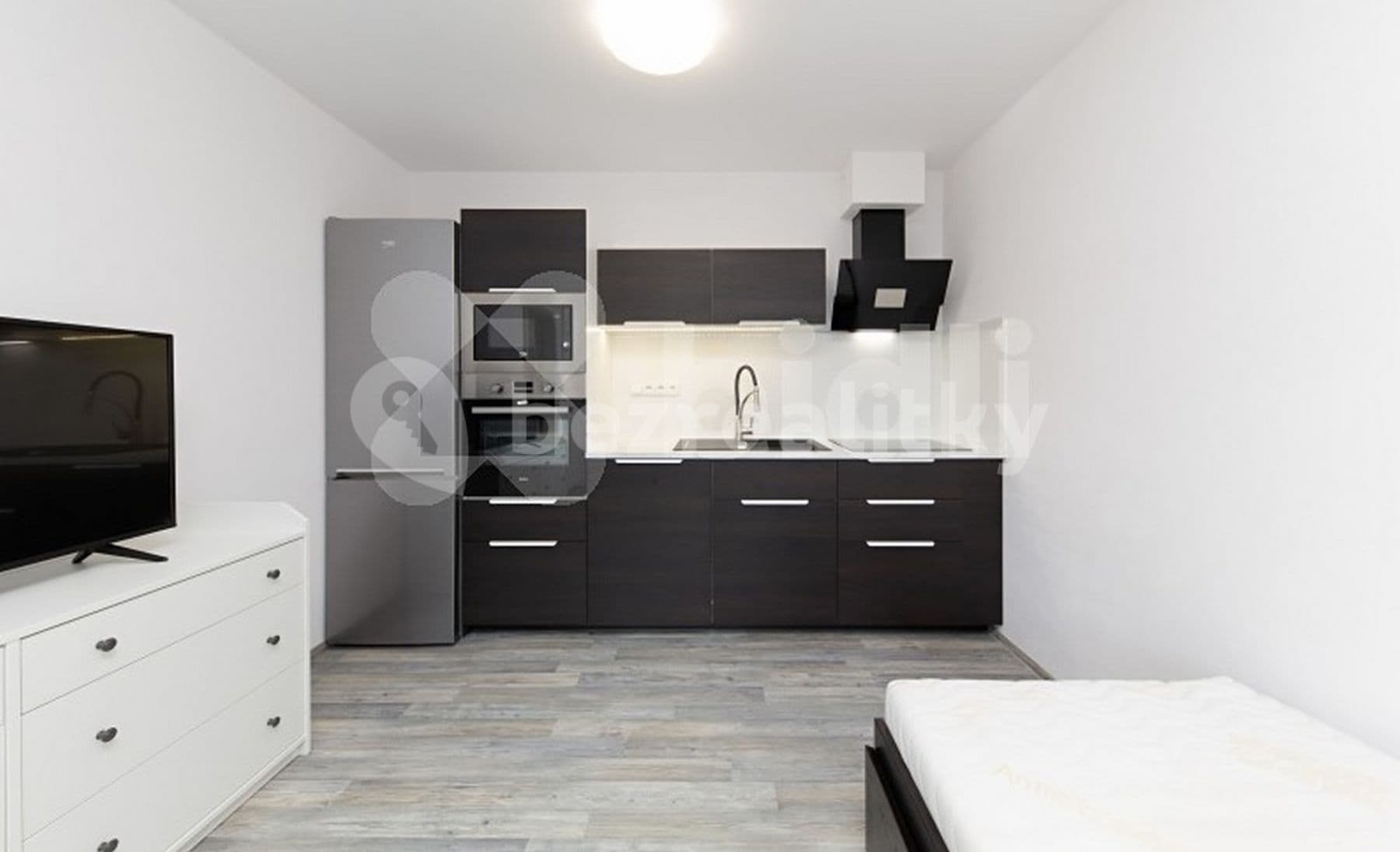 Studio flat to rent, 32 m², Černohorská, Brno, Jihomoravský Region Studio flat to rent, 32 m², Černohorská, Brno, Jihomoravský Region