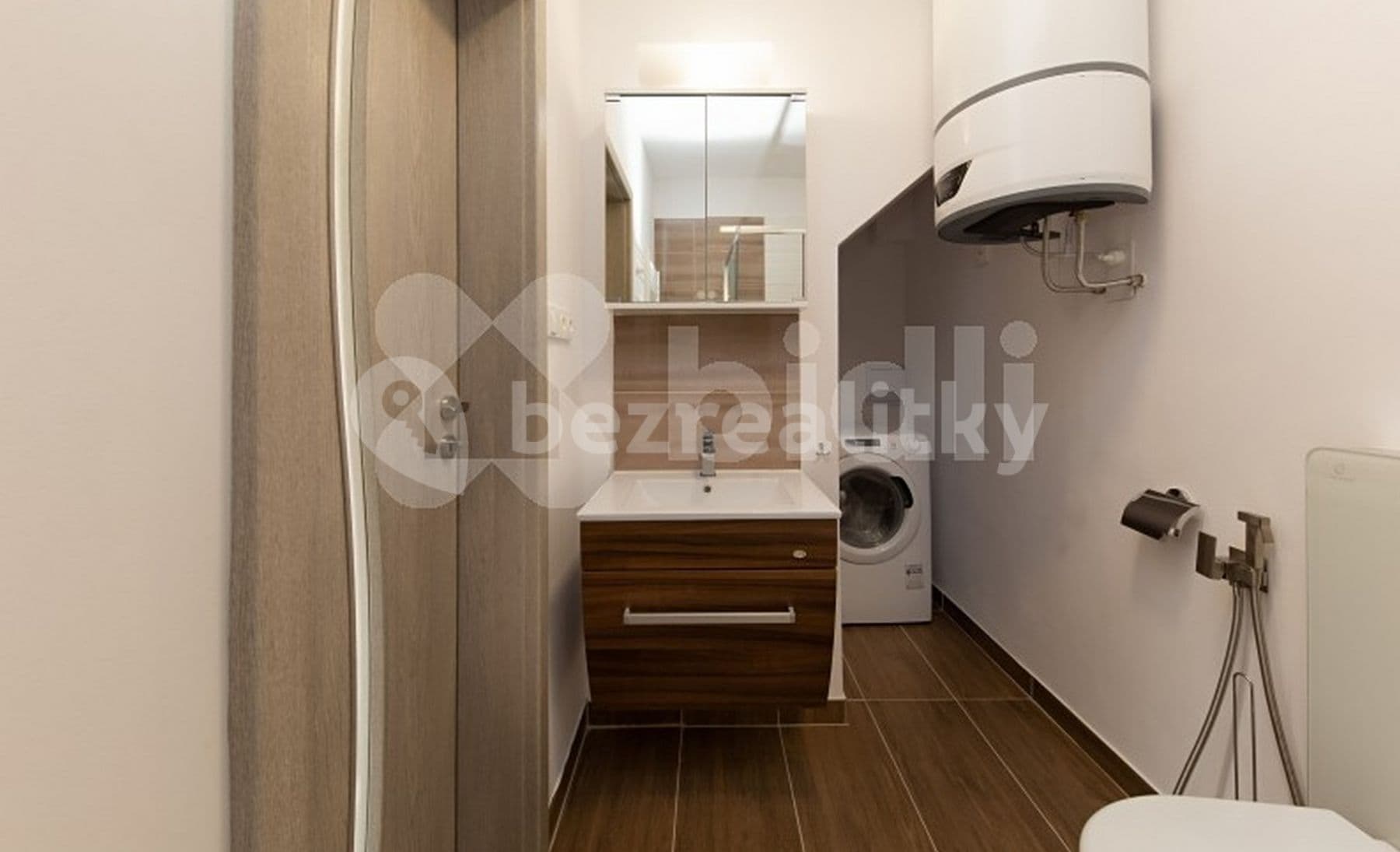 Studio flat to rent, 32 m², Černohorská, Brno, Jihomoravský Region Studio flat to rent, 32 m², Černohorská, Brno, Jihomoravský Region