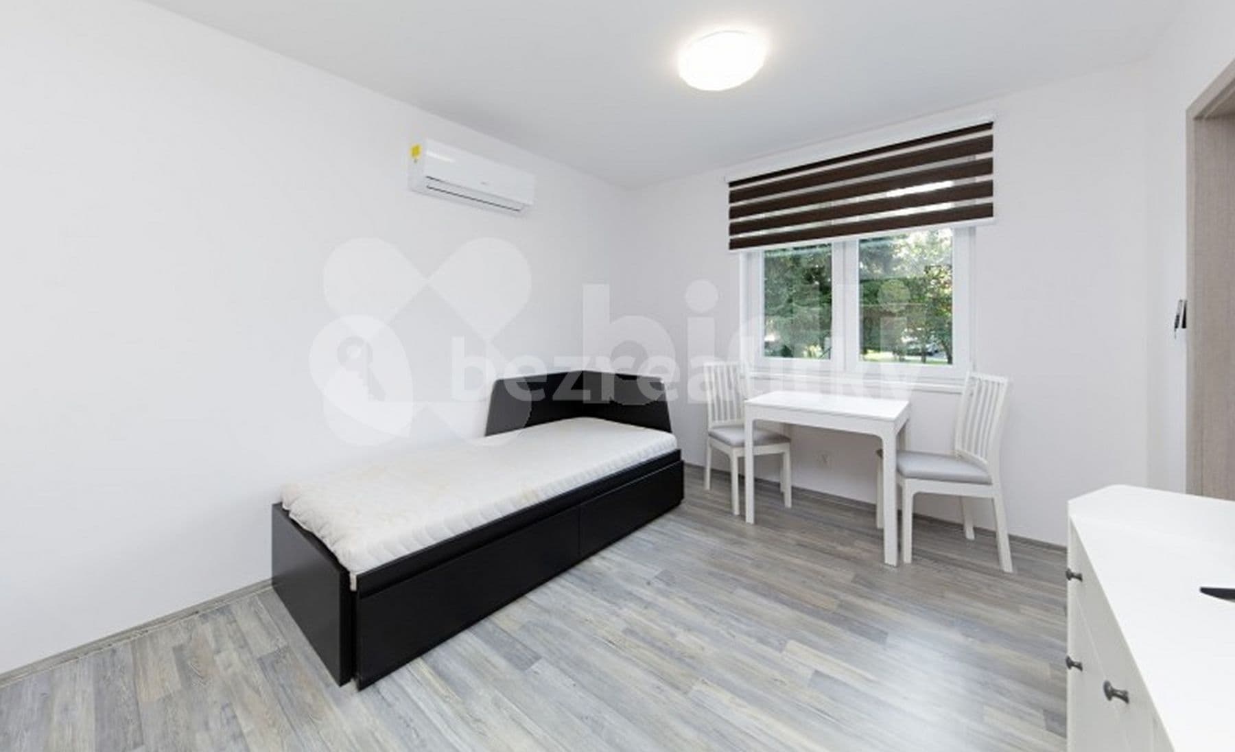 Studio flat to rent, 32 m², Černohorská, Brno, Jihomoravský Region Studio flat to rent, 32 m², Černohorská, Brno, Jihomoravský Region