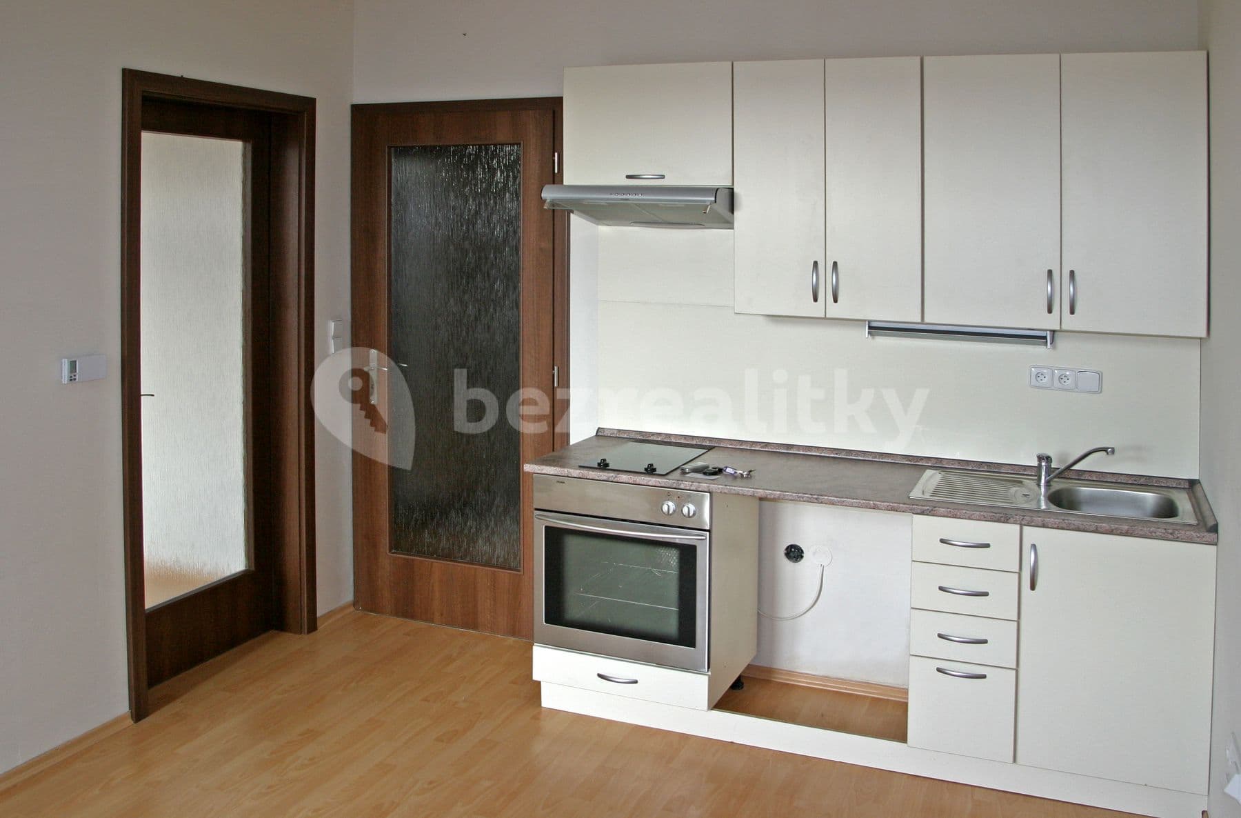 1 bedroom with open-plan kitchen flat to rent, 36 m², Resselovo náměstí, Chrudim, Pardubický Region 1 bedroom with open-plan kitchen flat to rent, 36 m², Resselovo náměstí, Chrudim, Pardubický Region