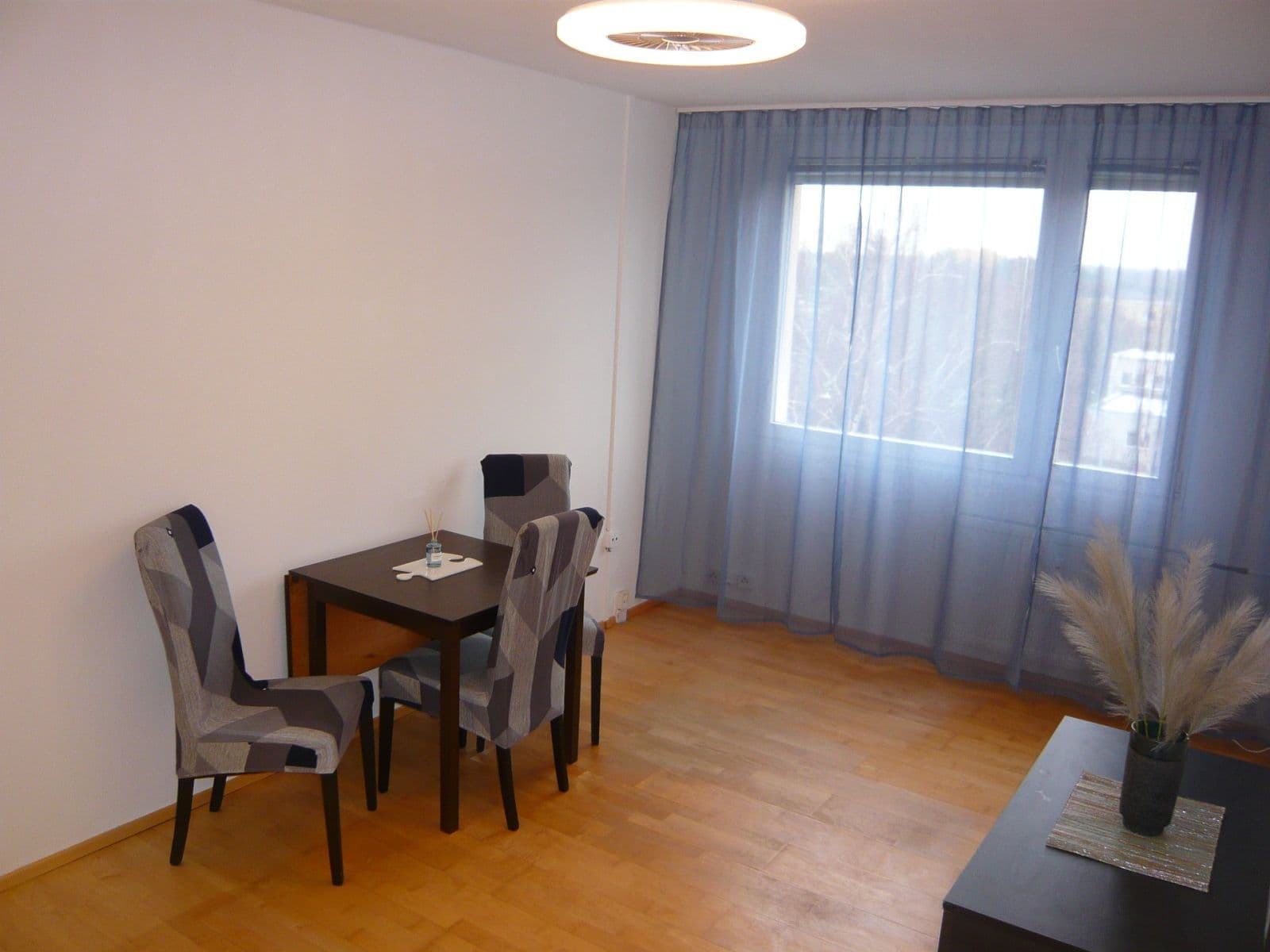 1 bedroom with open-plan kitchen flat to rent, 42 m², Doubravická, Prague, Prague 1 bedroom with open-plan kitchen flat to rent, 42 m², Doubravická, Prague, Prague
