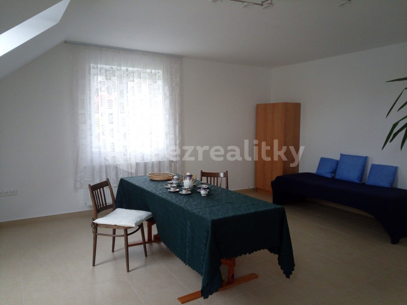 1 bedroom with open-plan kitchen flat to rent, 73 m², Zálesí, Úvaly, Středočeský Region 1 bedroom with open-plan kitchen flat to rent, 73 m², Zálesí, Úvaly, Středočeský Region