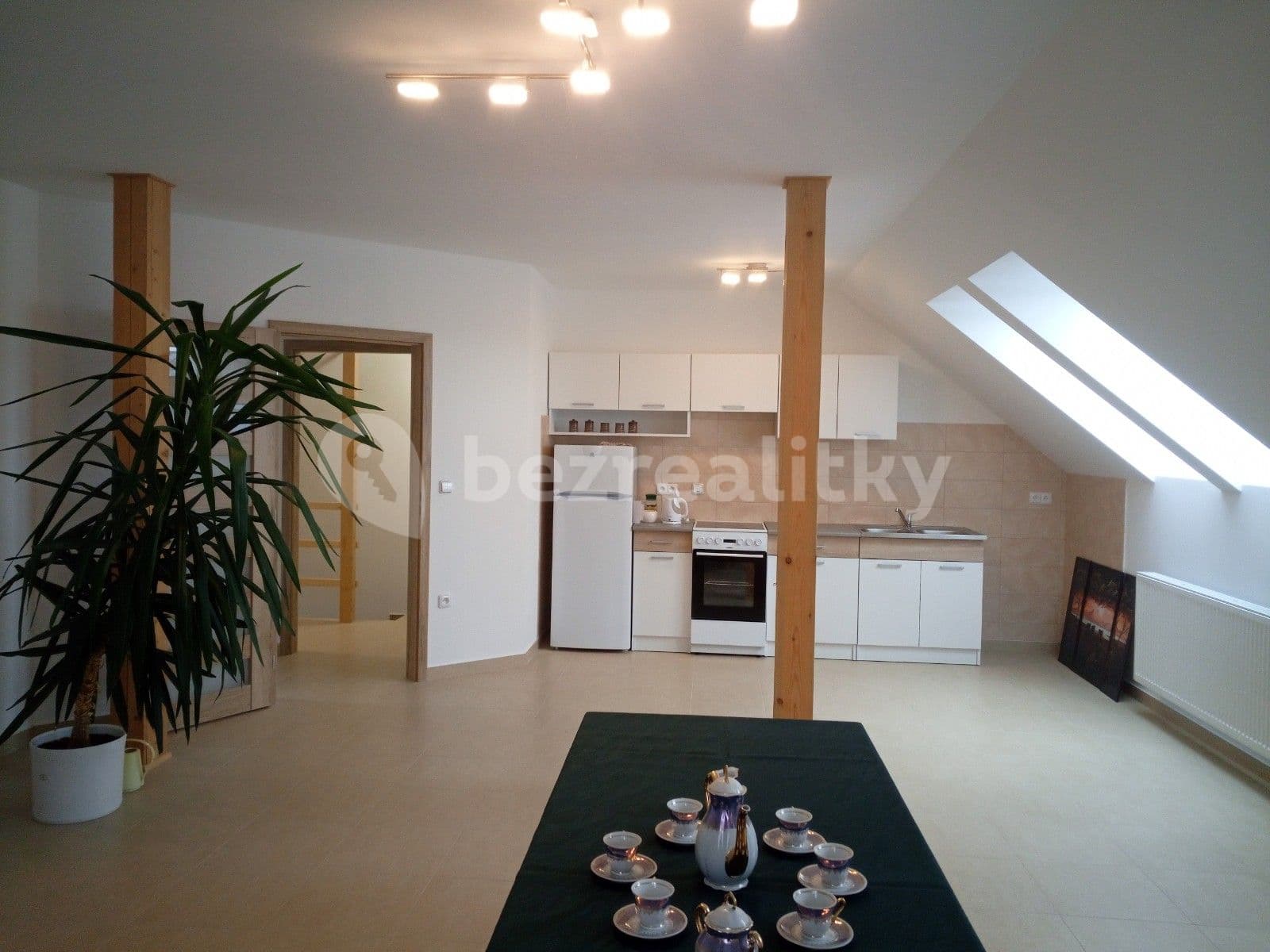 1 bedroom with open-plan kitchen flat to rent, 73 m², Zálesí, Úvaly, Středočeský Region 1 bedroom with open-plan kitchen flat to rent, 73 m², Zálesí, Úvaly, Středočeský Region