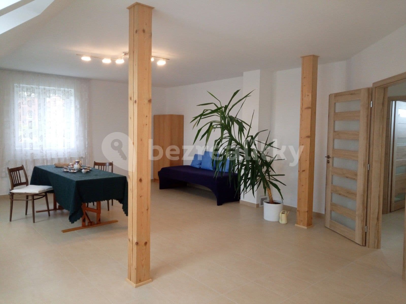 1 bedroom with open-plan kitchen flat to rent, 73 m², Zálesí, Úvaly, Středočeský Region 1 bedroom with open-plan kitchen flat to rent, 73 m², Zálesí, Úvaly, Středočeský Region