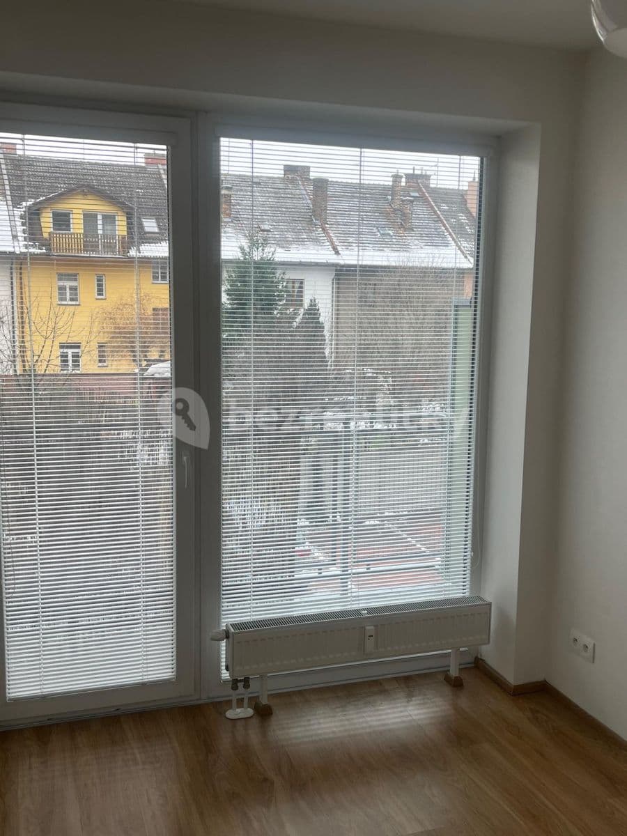 1 bedroom with open-plan kitchen flat to rent, 50 m², Železničního pluku, Pardubice, Pardubický Region 1 bedroom with open-plan kitchen flat to rent, 50 m², Železničního pluku, Pardubice, Pardubický Region