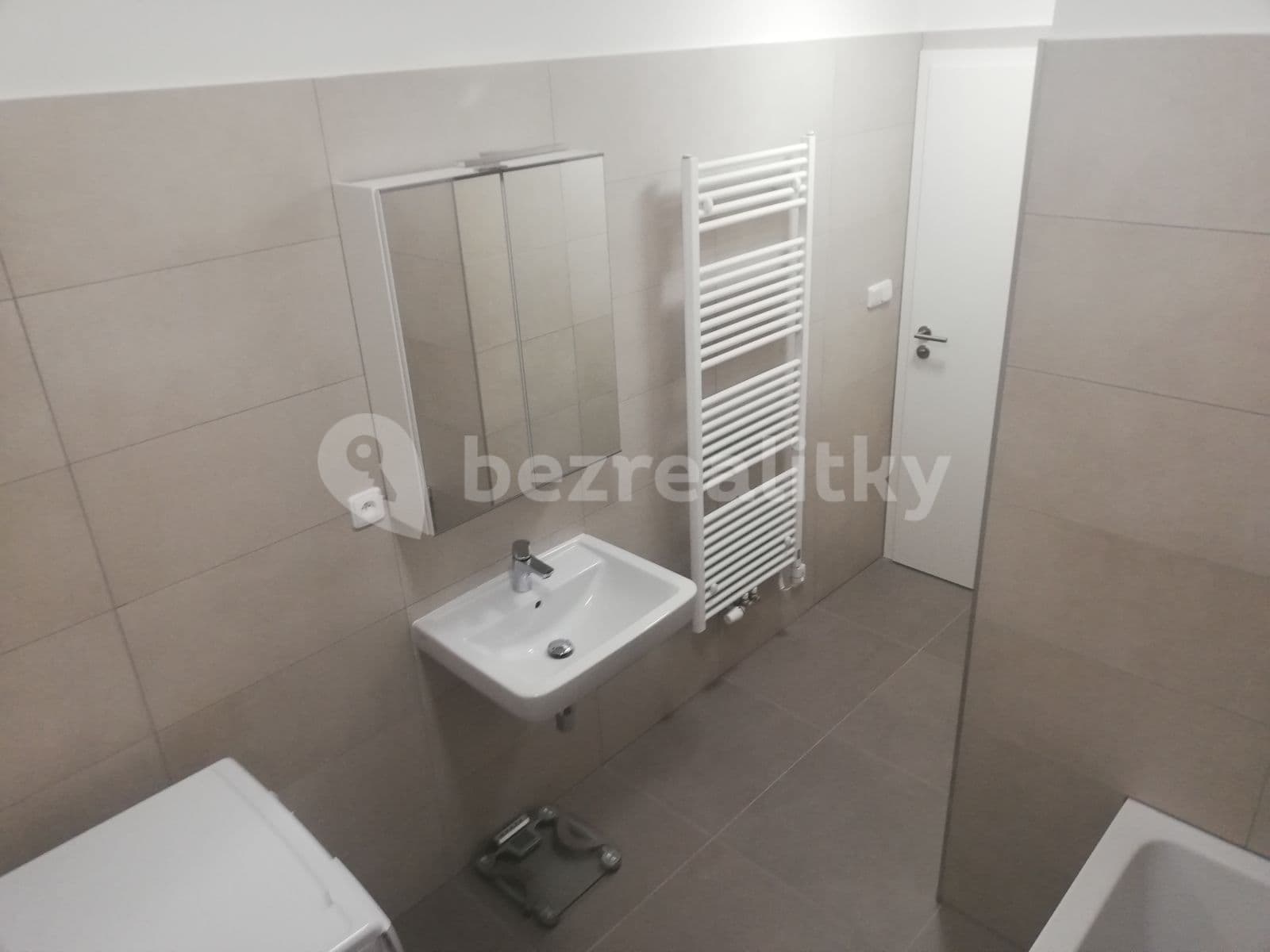 1 bedroom with open-plan kitchen flat to rent, 62 m², Na Náhonu, Beroun, Středočeský Region 1 bedroom with open-plan kitchen flat to rent, 62 m², Na Náhonu, Beroun, Středočeský Region