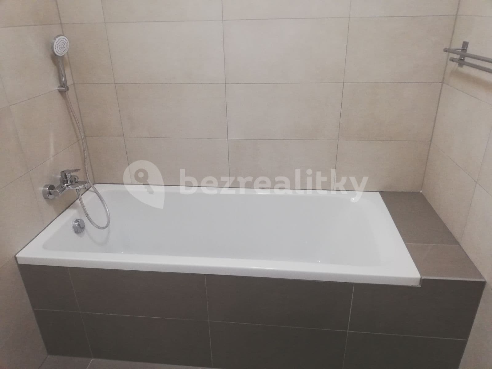 1 bedroom with open-plan kitchen flat to rent, 62 m², Na Náhonu, Beroun, Středočeský Region 1 bedroom with open-plan kitchen flat to rent, 62 m², Na Náhonu, Beroun, Středočeský Region