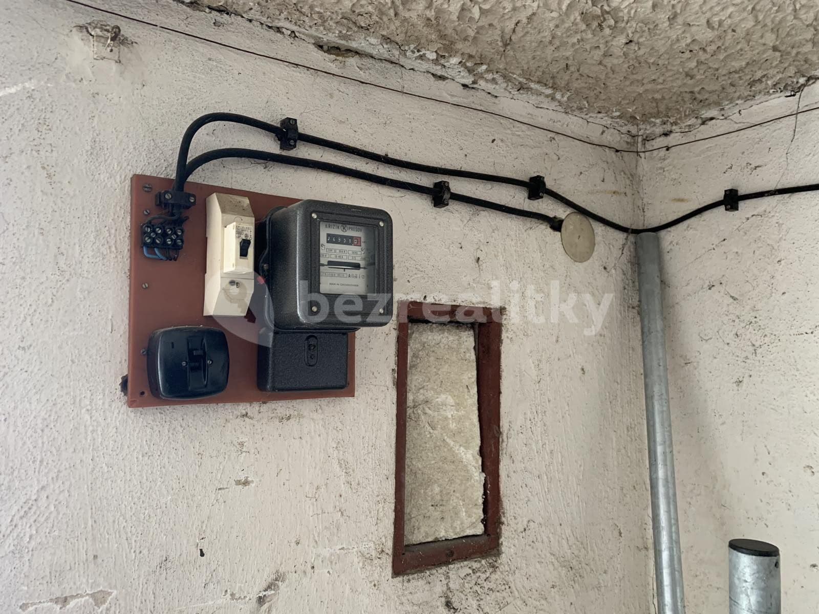 garage to rent, 23 m², Moravská, Kroměříž, Zlínský Region garage to rent, 23 m², Moravská, Kroměříž, Zlínský Region