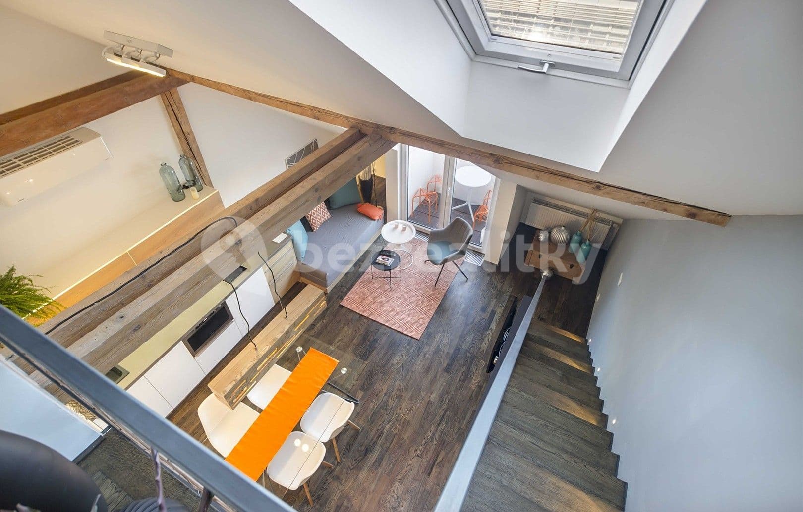 1 bedroom with open-plan kitchen flat to rent, 70 m², U Parního mlýna, Prague, Prague 1 bedroom with open-plan kitchen flat to rent, 70 m², U Parního mlýna, Prague, Prague