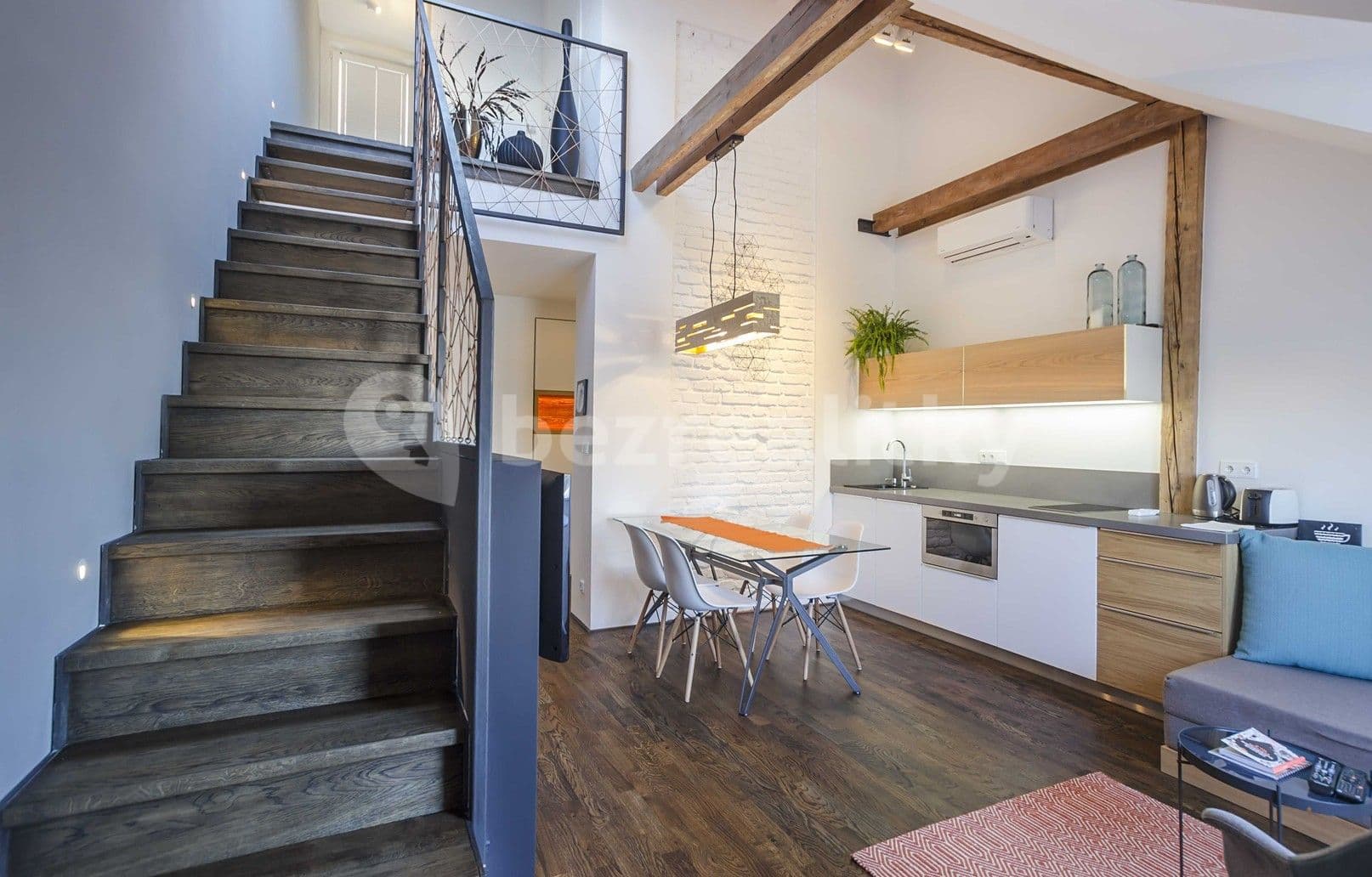 1 bedroom with open-plan kitchen flat to rent, 70 m², U Parního mlýna, Prague, Prague 1 bedroom with open-plan kitchen flat to rent, 70 m², U Parního mlýna, Prague, Prague