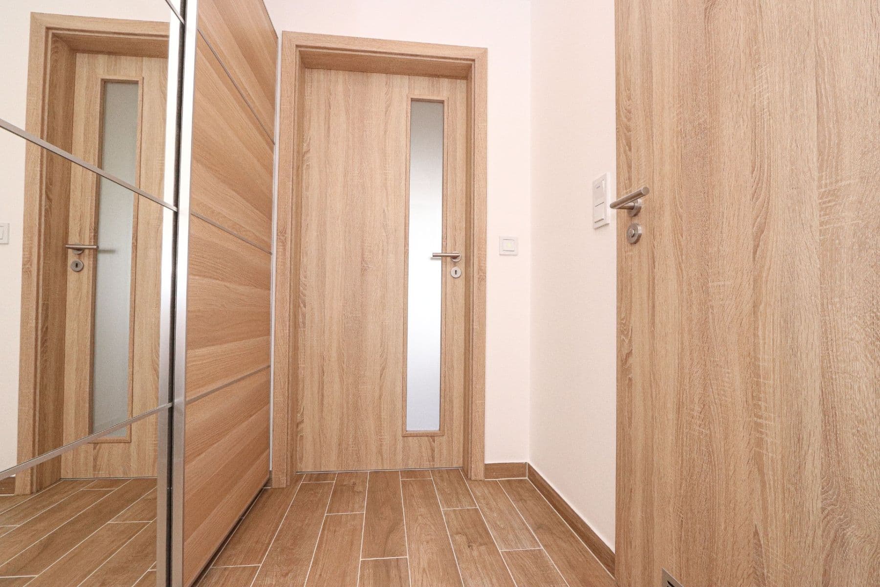 Studio flat to rent, 33 m², Františka Diviše, Prague, Prague Studio flat to rent, 33 m², Františka Diviše, Prague, Prague