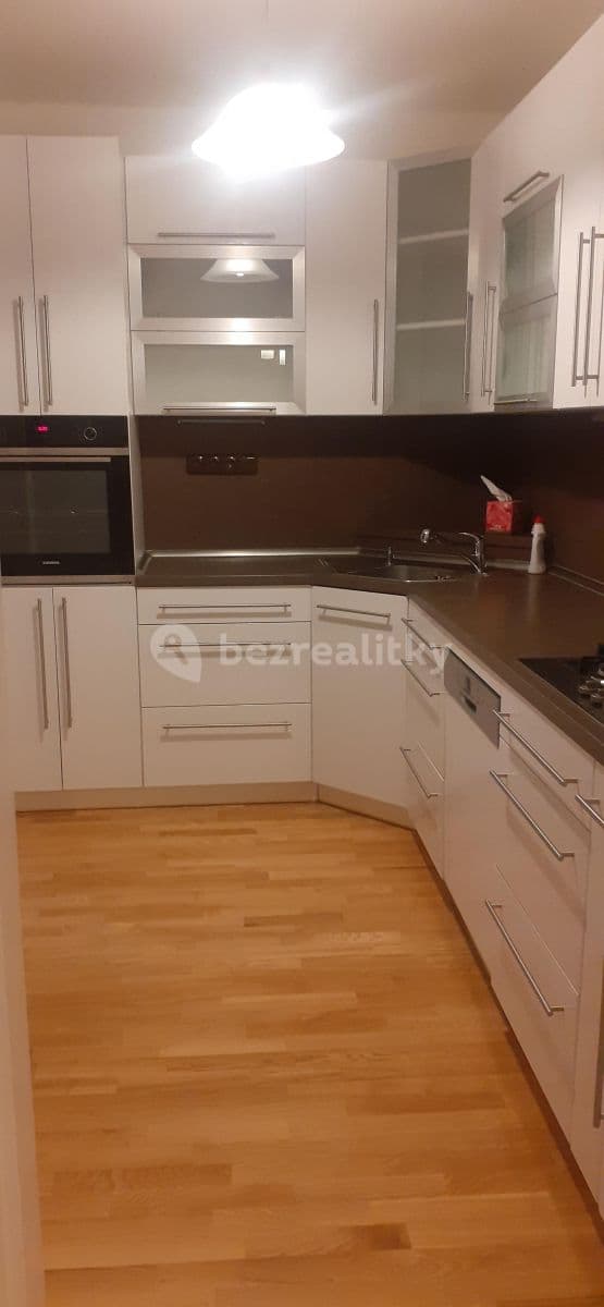 4 bedroom flat to rent, 105 m², Na Balkáně, Prague, Prague 4 bedroom flat to rent, 105 m², Na Balkáně, Prague, Prague