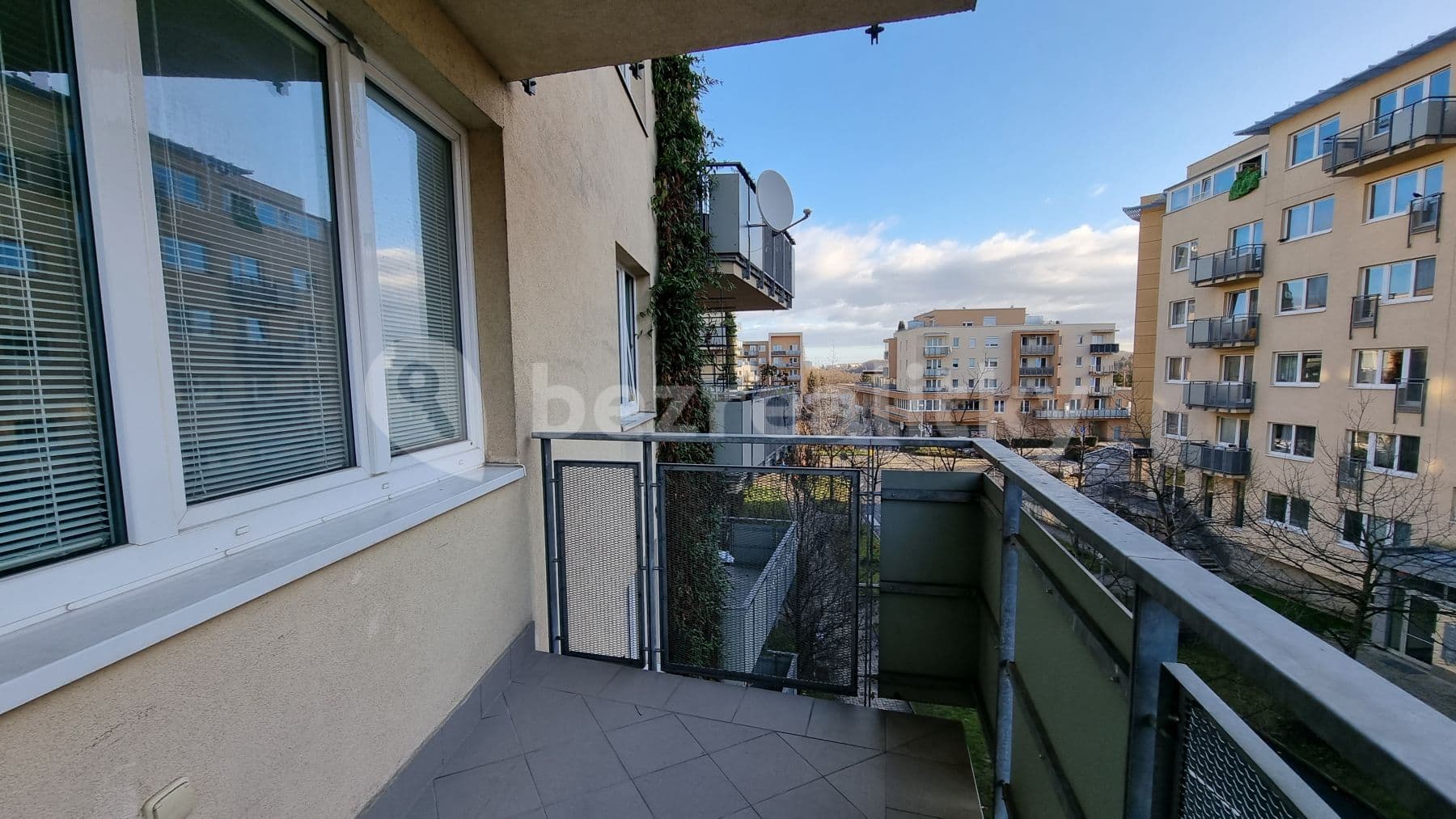 Studio flat to rent, 35 m², Bratislavská, Prague, Prague Studio flat to rent, 35 m², Bratislavská, Prague, Prague