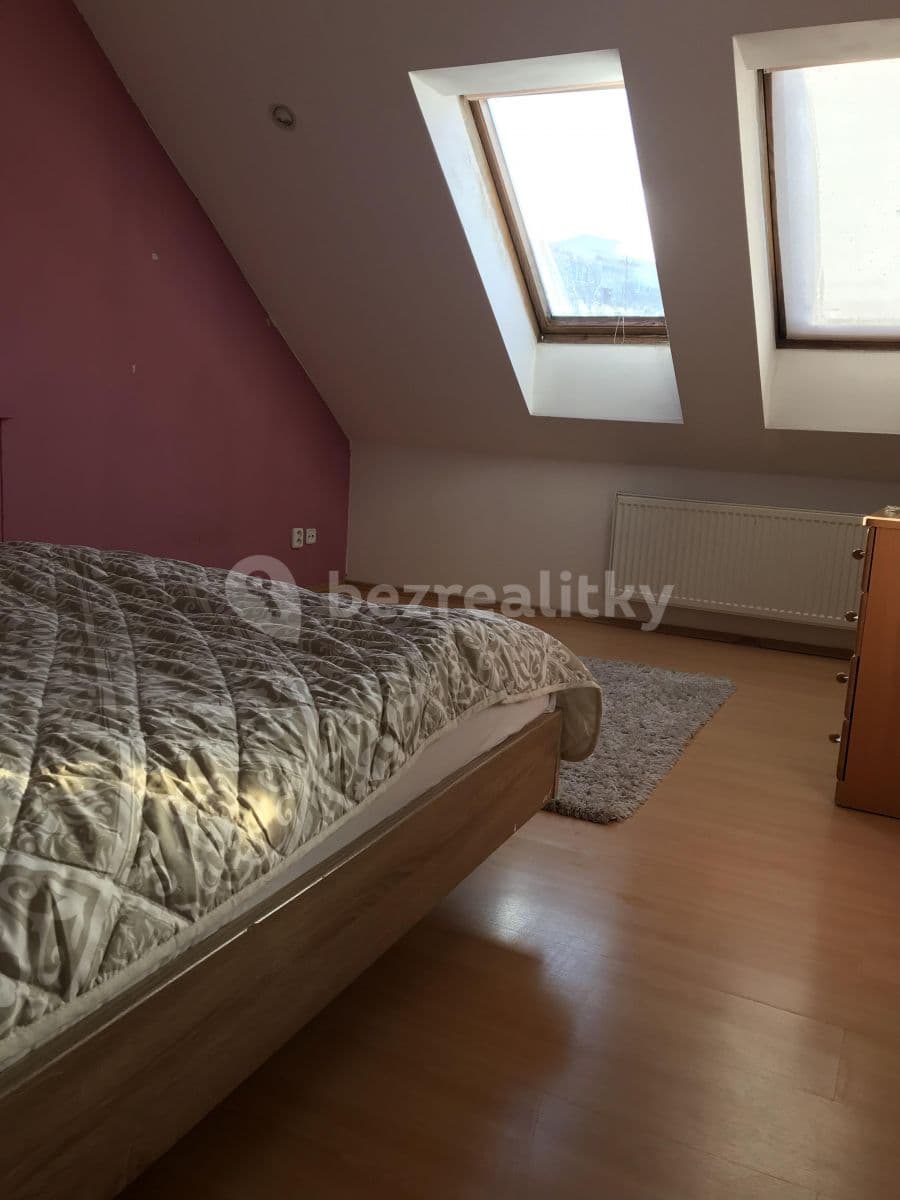 2 bedroom with open-plan kitchen flat to rent, 80 m², Patejdlova, Kladno, Středočeský Region 2 bedroom with open-plan kitchen flat to rent, 80 m², Patejdlova, Kladno, Středočeský Region