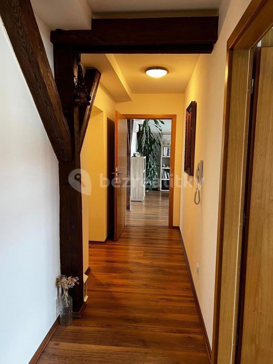2 bedroom with open-plan kitchen flat to rent, 80 m², Kovářská, Prague, Prague 2 bedroom with open-plan kitchen flat to rent, 80 m², Kovářská, Prague, Prague