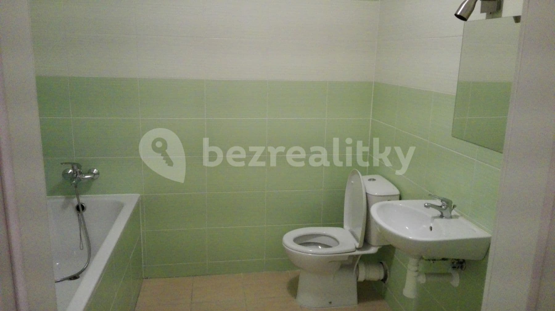 1 bedroom with open-plan kitchen flat to rent, 38 m², Táborská, Brno, Jihomoravský Region 1 bedroom with open-plan kitchen flat to rent, 38 m², Táborská, Brno, Jihomoravský Region