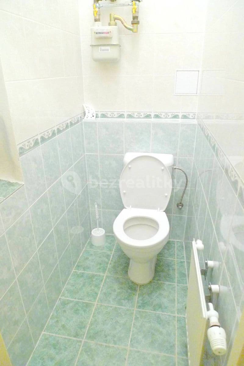 3 bedroom flat to rent, 21 m², Sochařská, Prague, Prague 3 bedroom flat to rent, 21 m², Sochařská, Prague, Prague