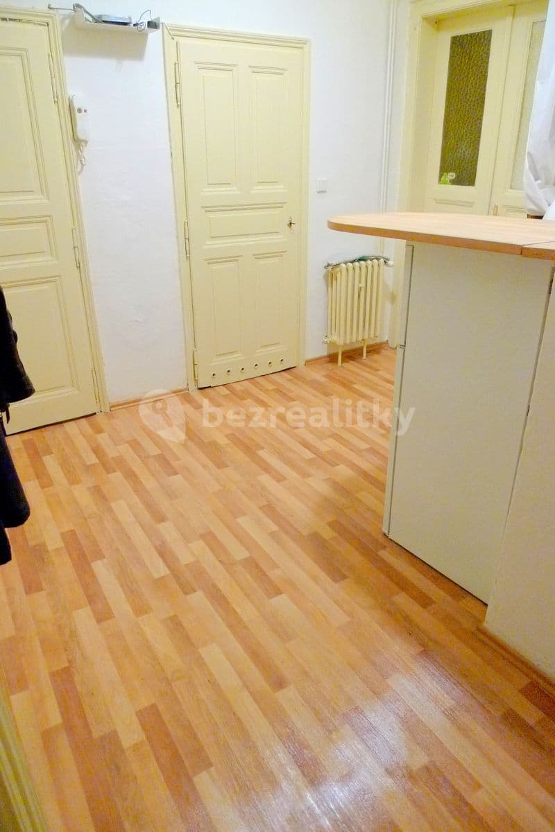 3 bedroom flat to rent, 81 m², Sochařská, Prague, Prague